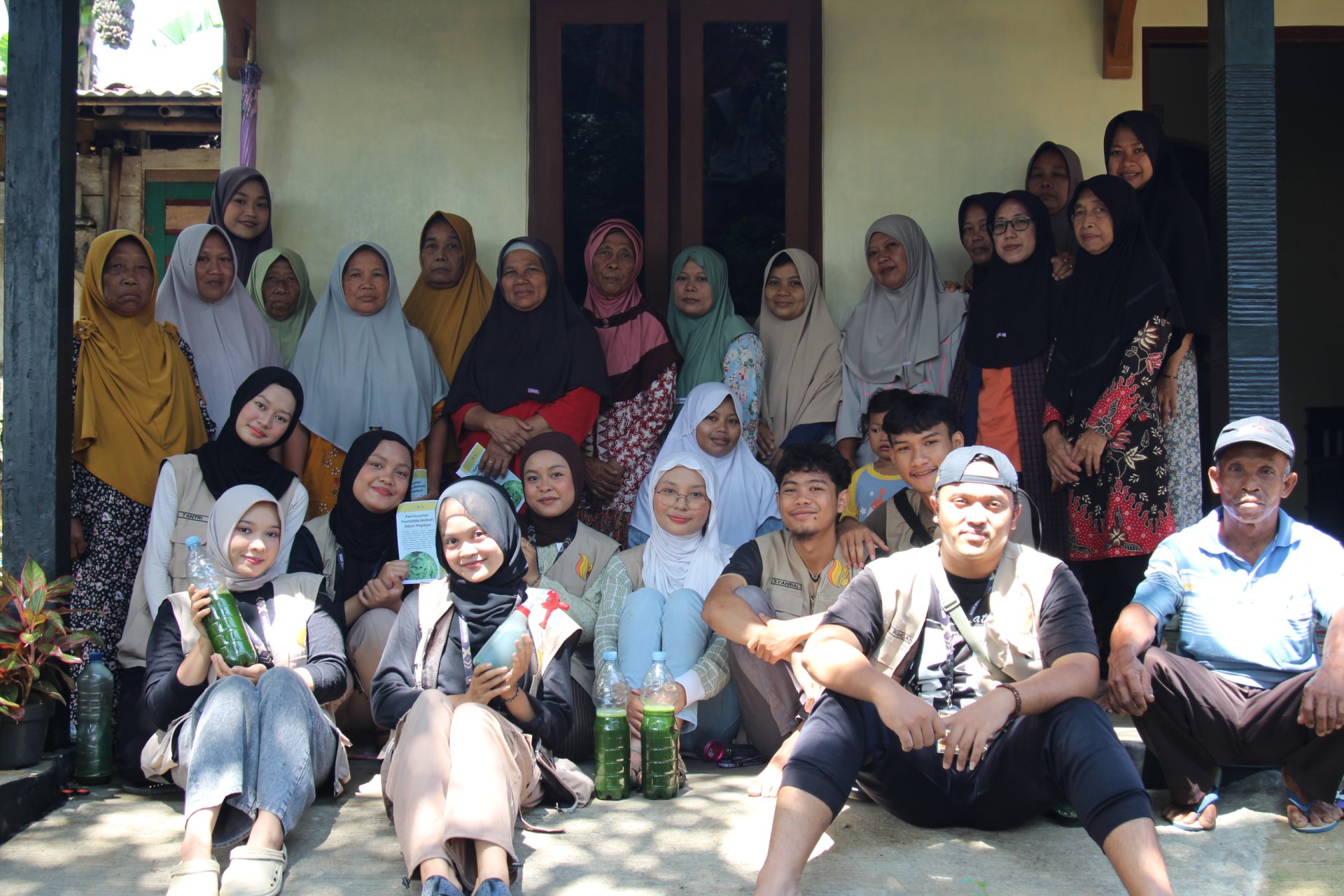 Pelatihan Pembuatan Pestisida Nabati