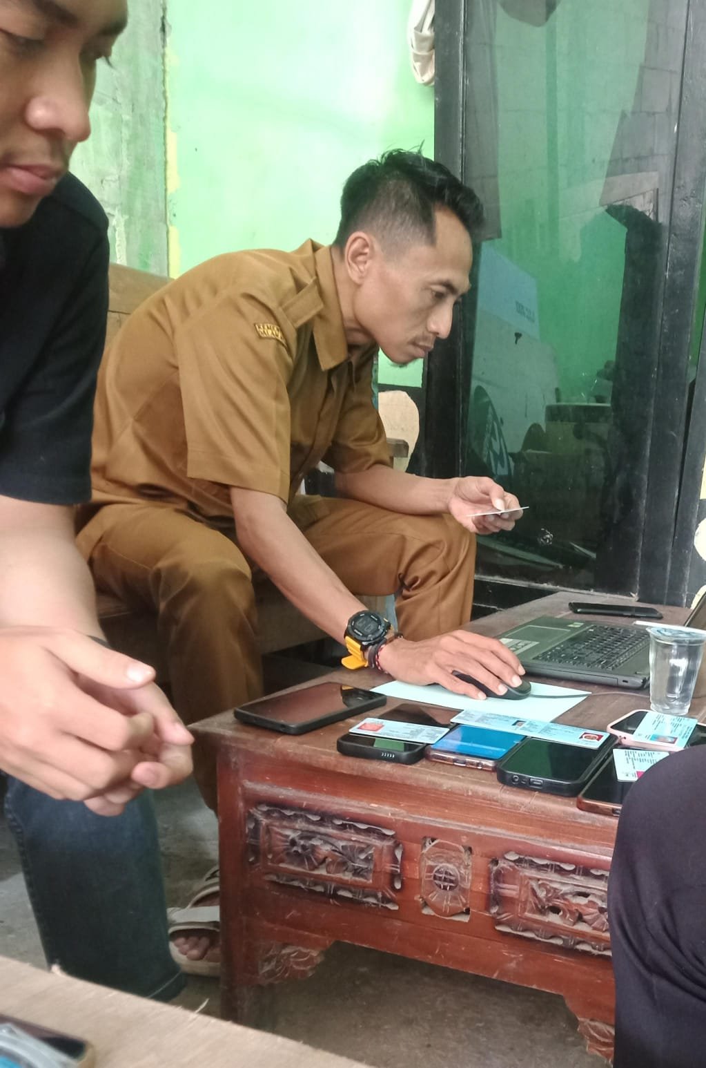 Pembuatan Akun Identitas Kependudukan Digital (IKD) di Dusun 2 RT 03 RW 02