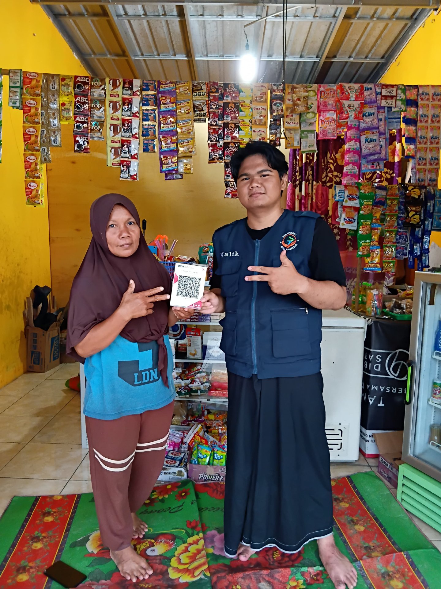 Kegiatan Pendampingan Pembuatan QRIS pada UMKM