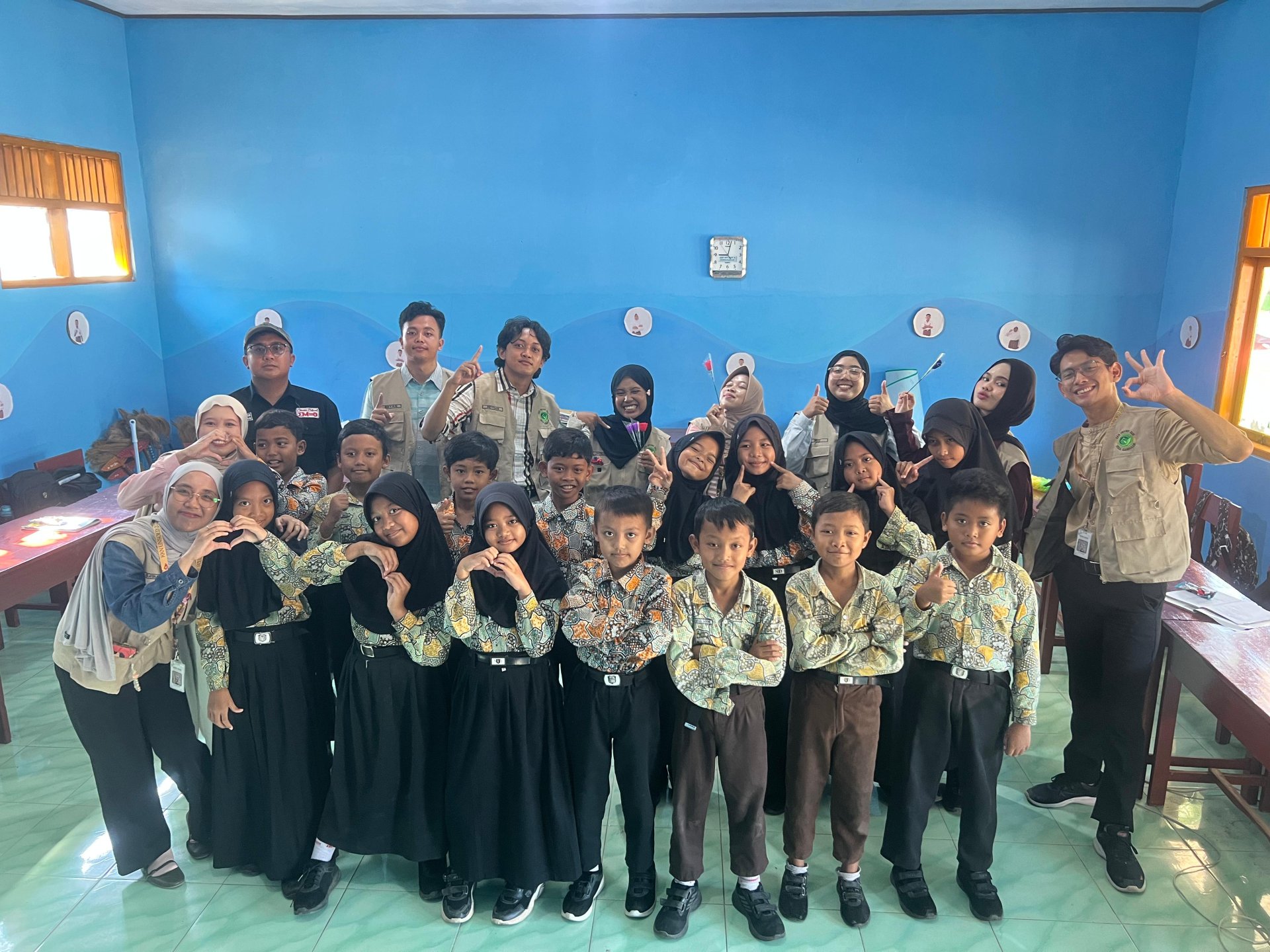 SOSIALISASI PHBS DI SDN GANDUSARI