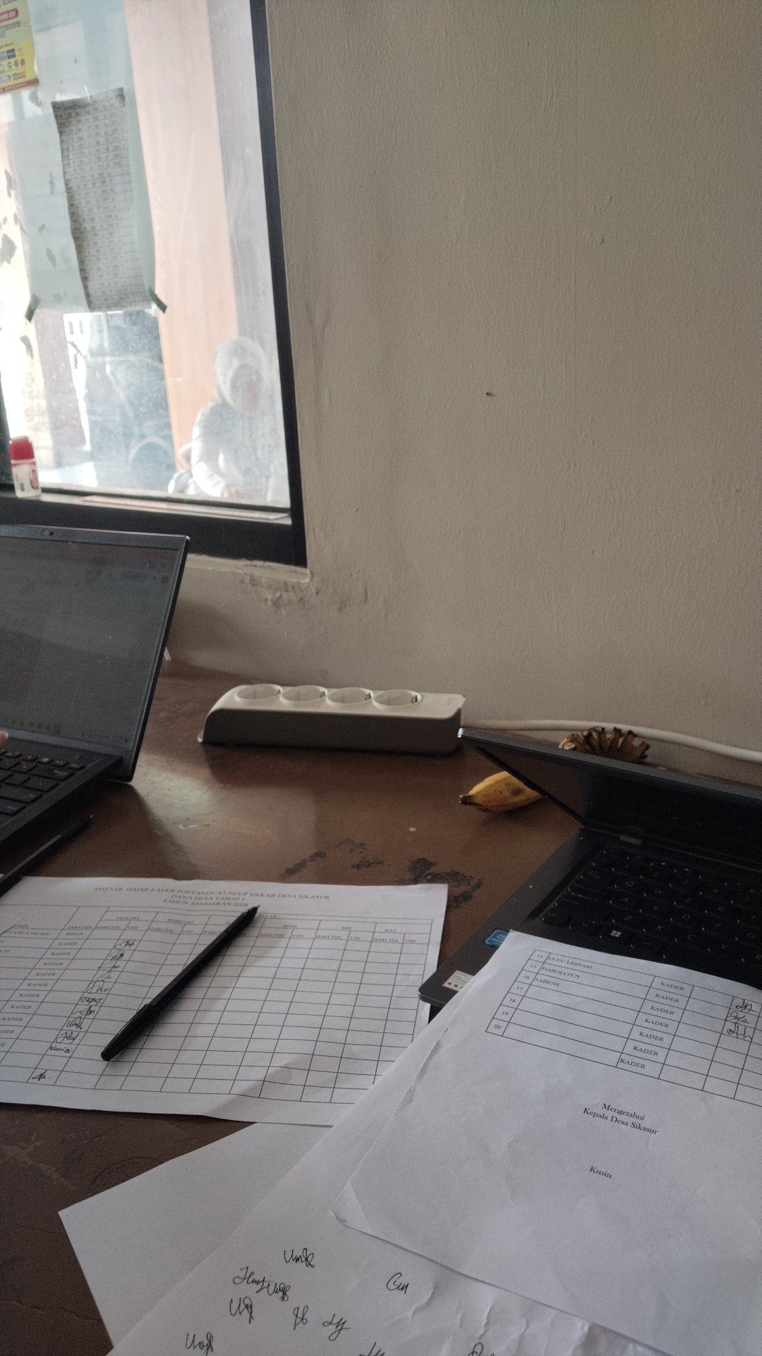 piket pelayanan pemerintah desa