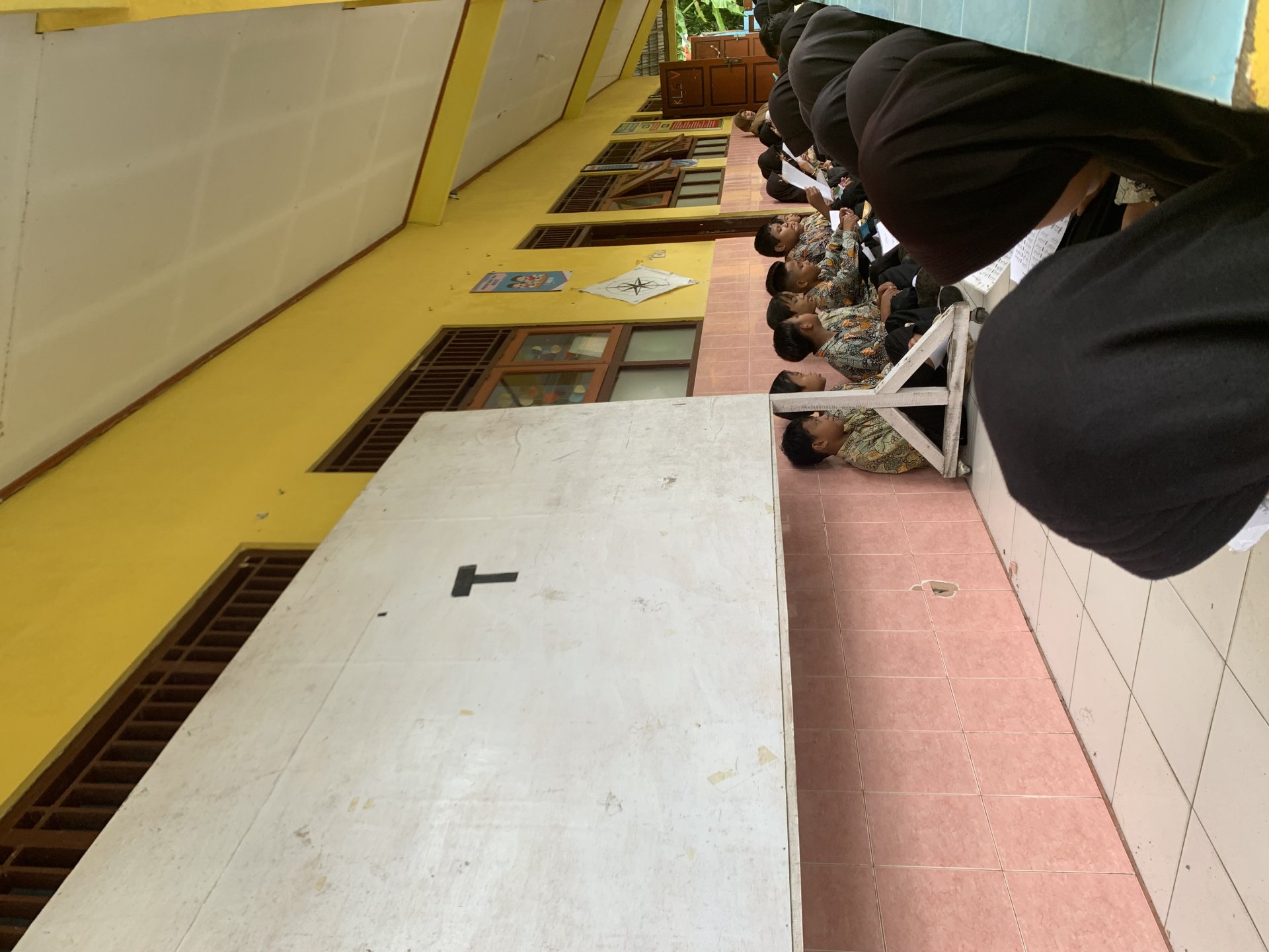 pembiasaan pagi dan pembelajaran di kelas 6 sd jatimulyo