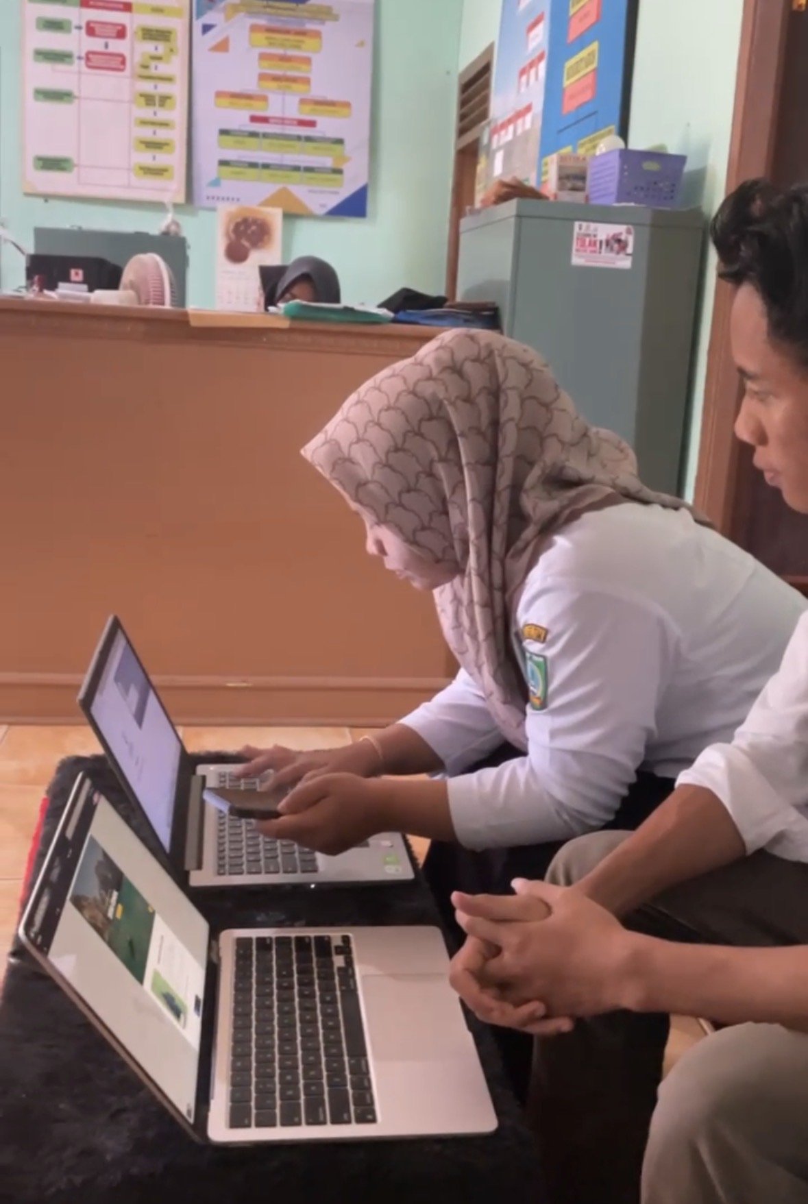 Pengelolaan Website Cendil