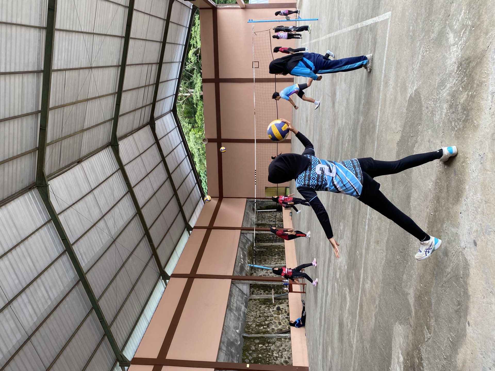 Volly Fun di SMPN 1 Wadaslintang