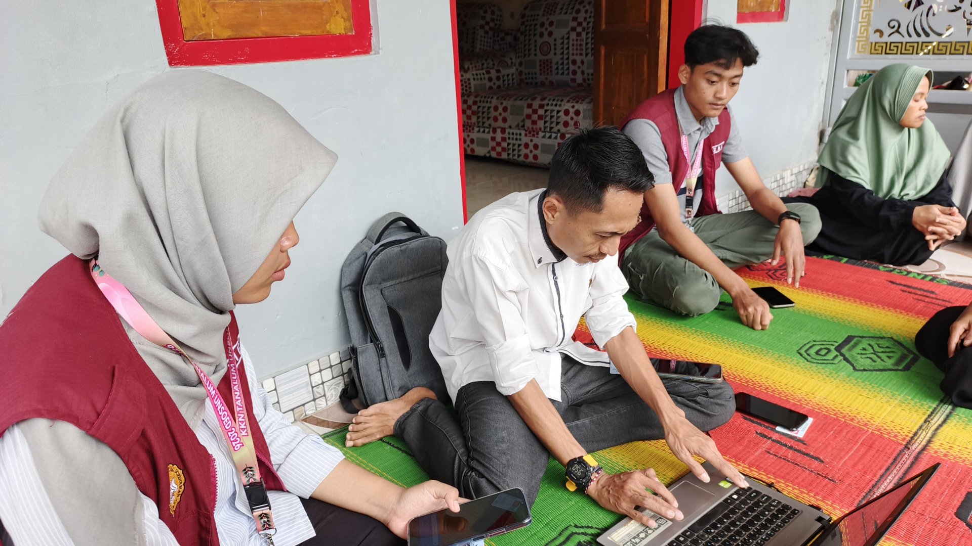 Pembuatan Akun Identitas Kependudukan Digital (IKD) di Dusun 2