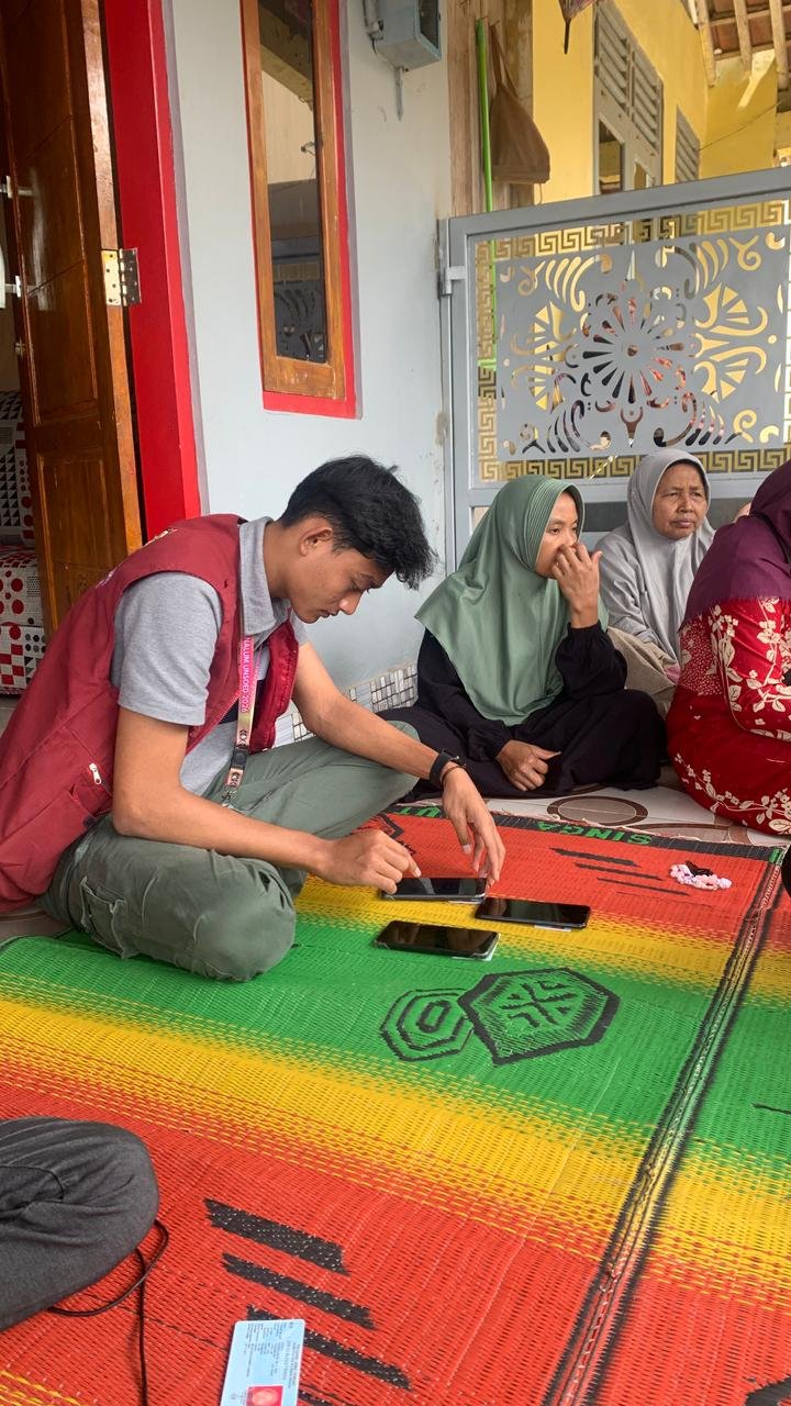 Pembuatan Akun Identitas Kependudukan Digital (IKD) di Dusun 2