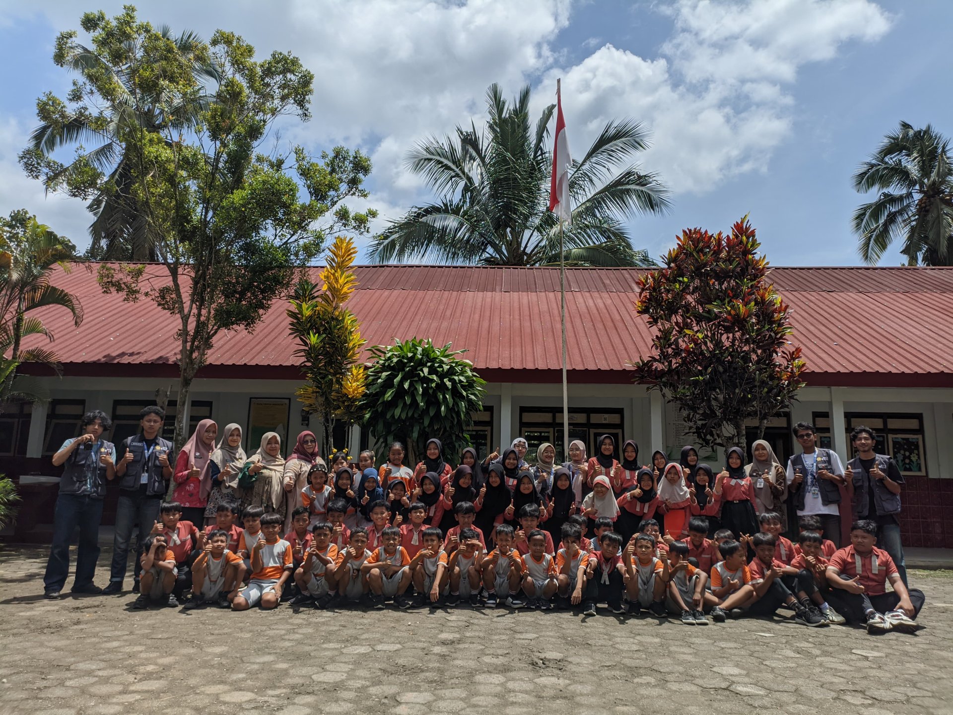 KKN Hari Ketigapuluh Peresmian Pojok Baca