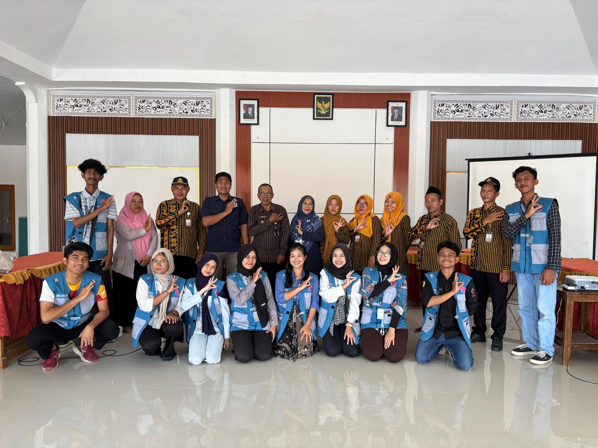 Sosialisasi KIP, Pengelolaan Website dan Sistem Arsip Digitalisasi