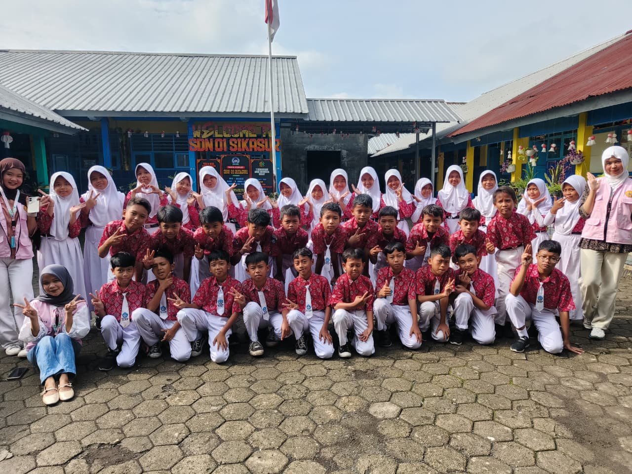 Sosialisasi PHBS Sd 01 Sikasur
