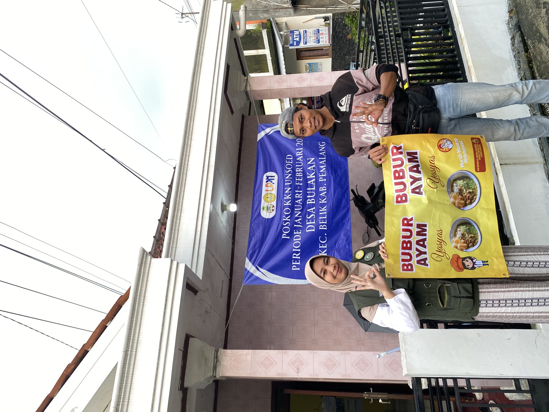 Penyerahan Banner UMKM sebagai Media Promosi Usaha Desa Bulakan