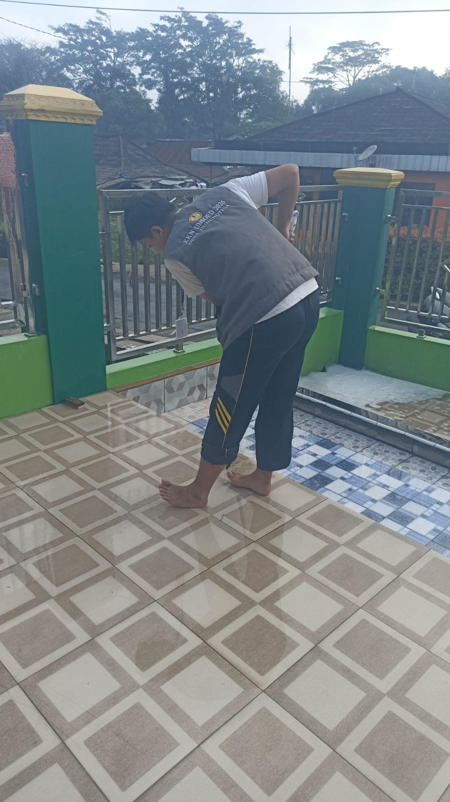 bersih bersih masjid