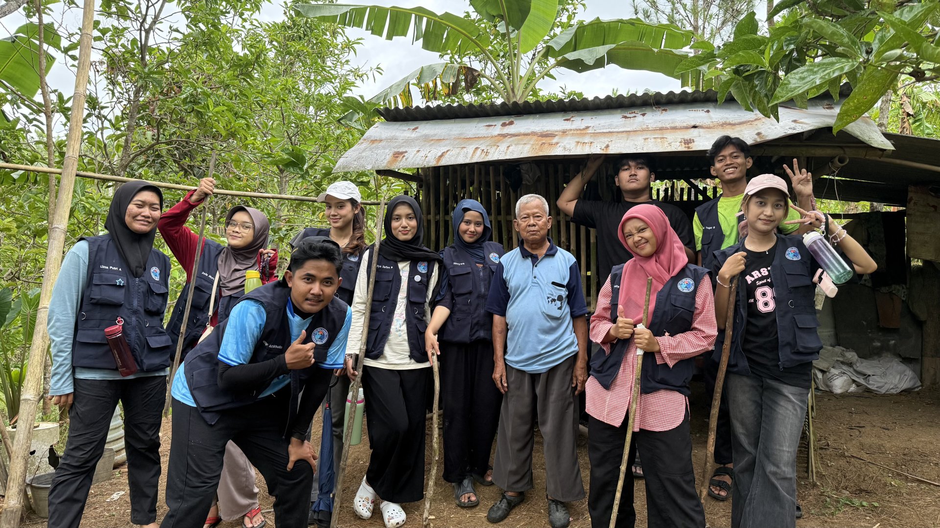 Kunjungan ke Kebun Perhutani