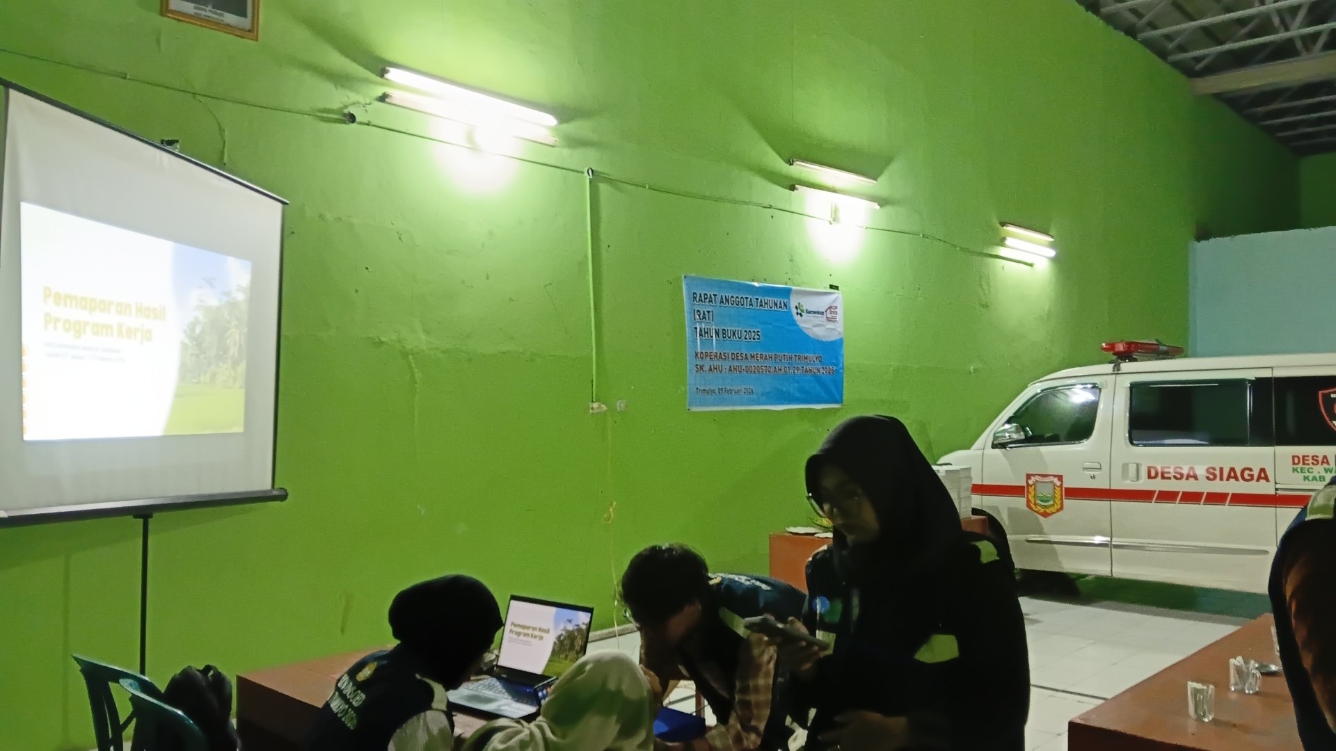 Kegiatan Pemaparan Program Kerja KKN Desa Trimulyo di Balai Desa Trimulyo pada 6 Februari 2026