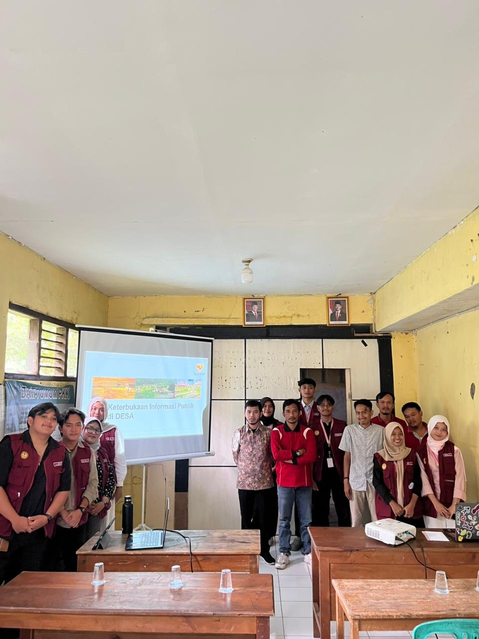 Sosialisasi KIP di balai desa tanalum