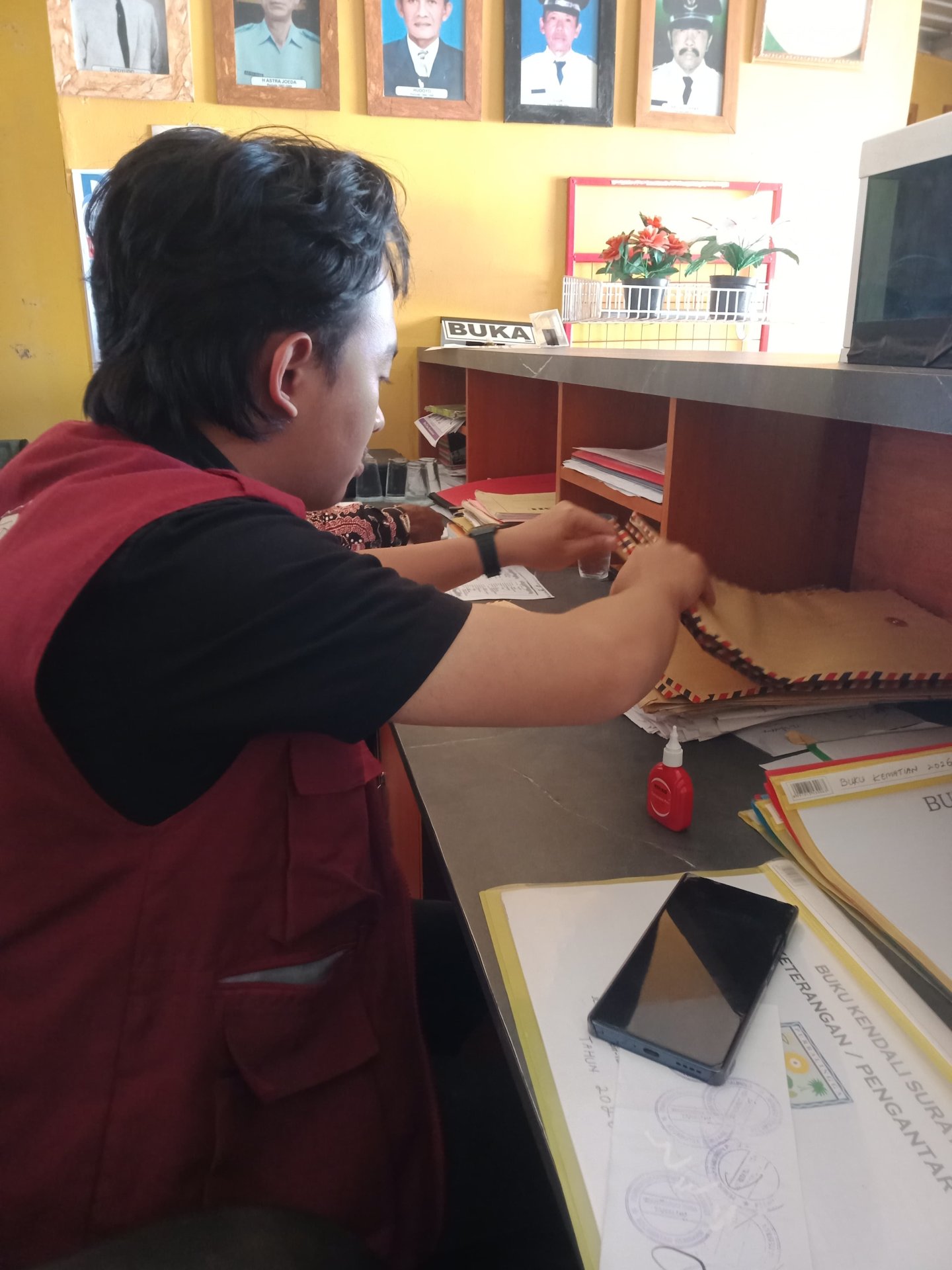 Piket Pelayanan Balai Desa