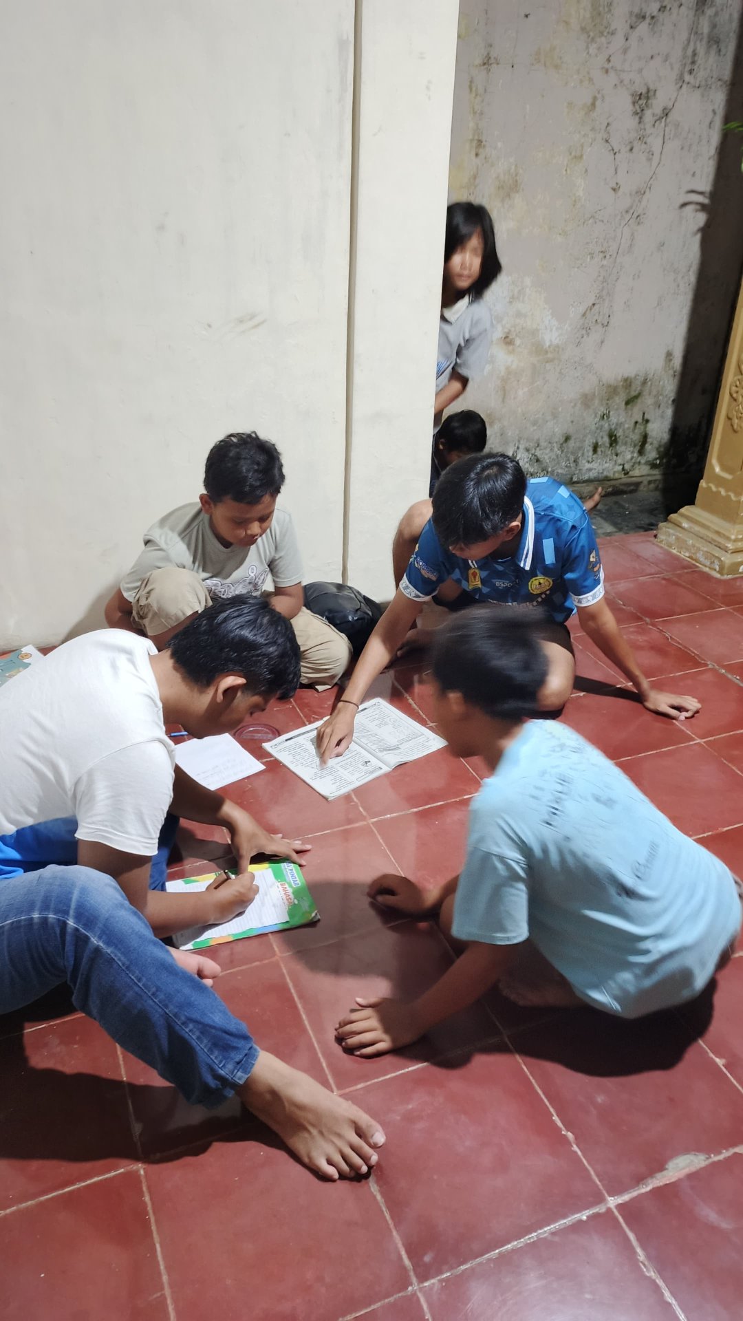 Kegiatan Hari Keduapuluh delapan| Bagian 2 bimbel posko