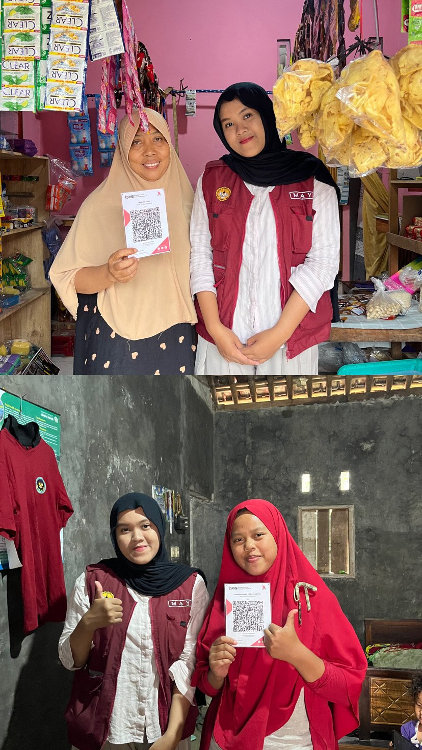 Penyerahan QRIS Fisik ke UMKM