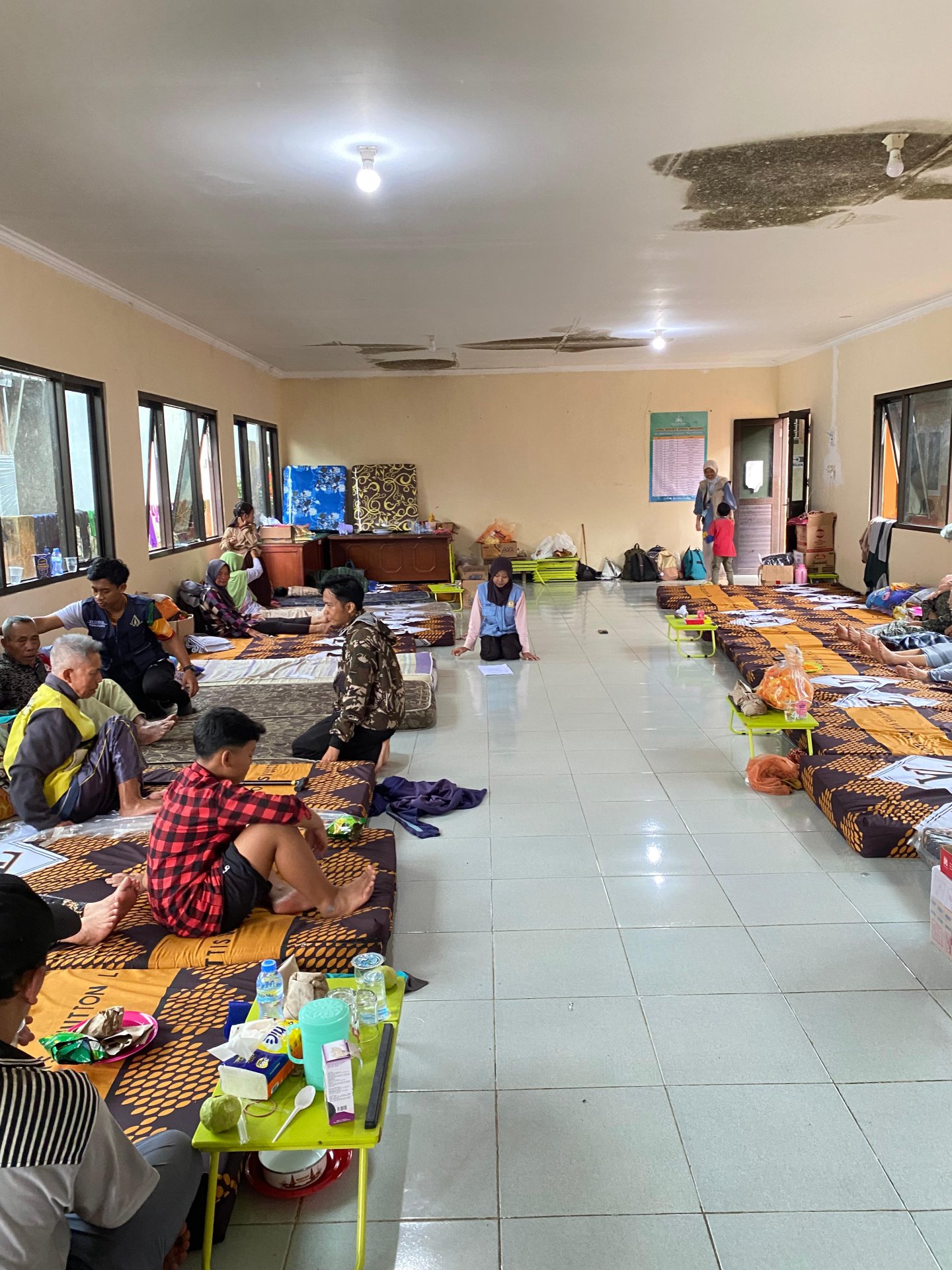 Kegiatan tanggao bencana mahasiswa kkn