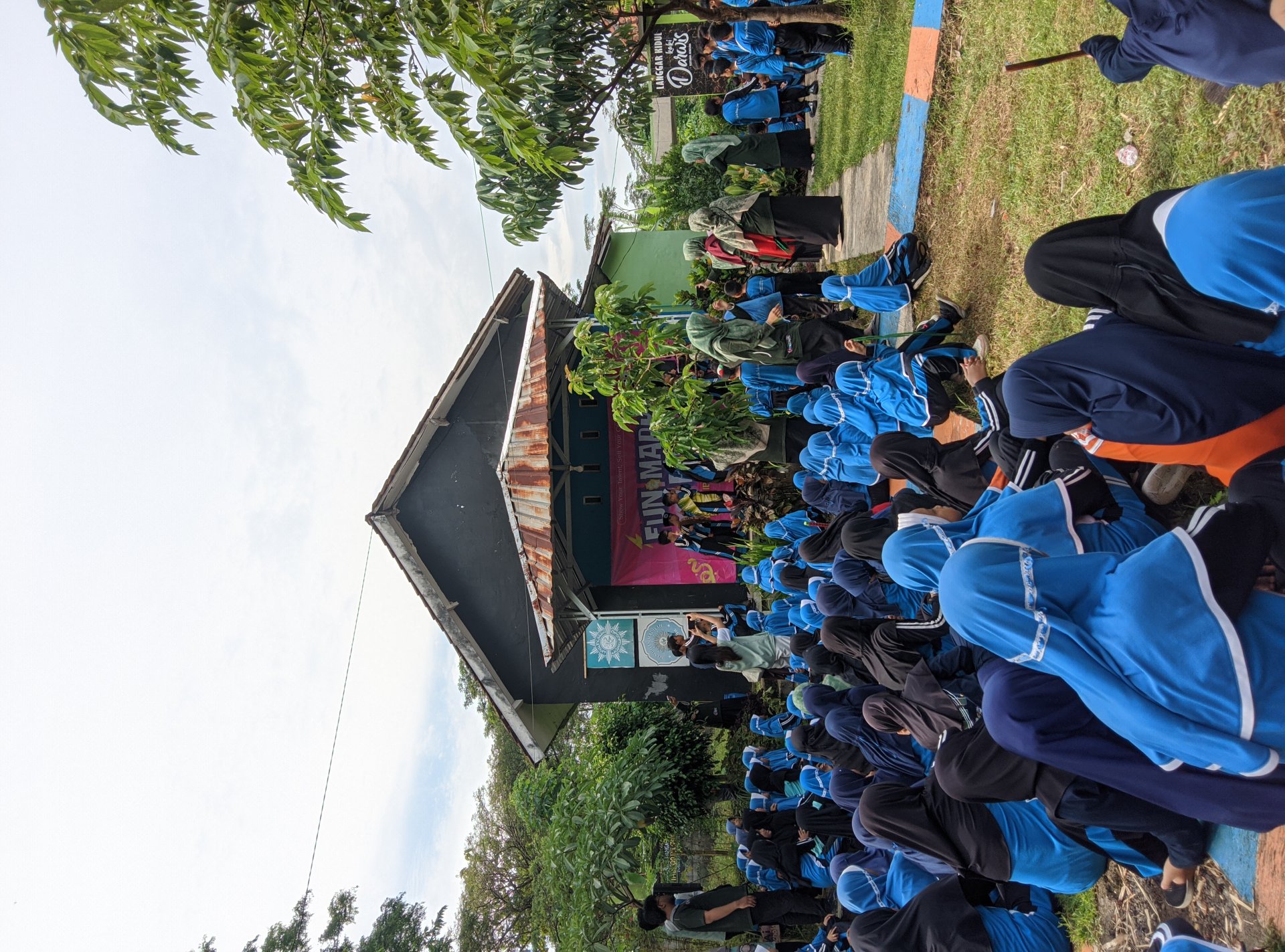 Jalan Sehat dan Senam Ceria