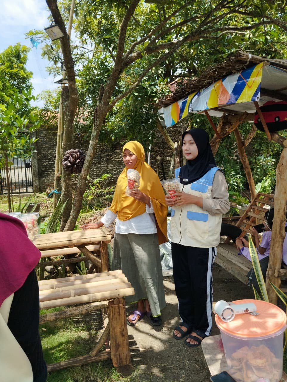 Pembuatan Video Konten Promosi Keripik Tempe Ibu Yuli