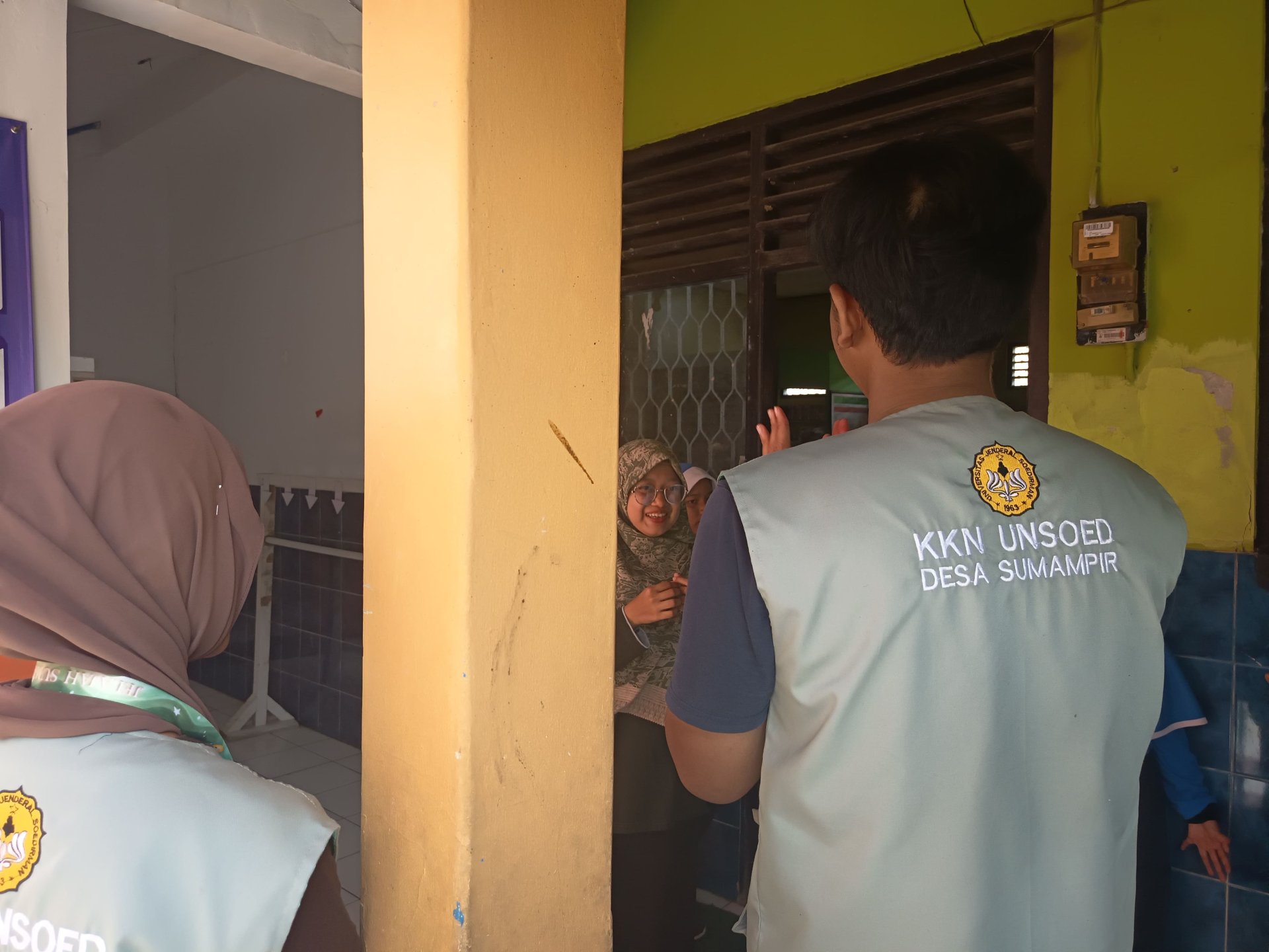 Melakukan Sowan ke Ibu Latifah selaku Kepala Kurikulum MI Muhammadiyah Sumampir