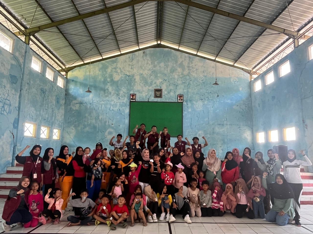 Senam bersama ibu ibu