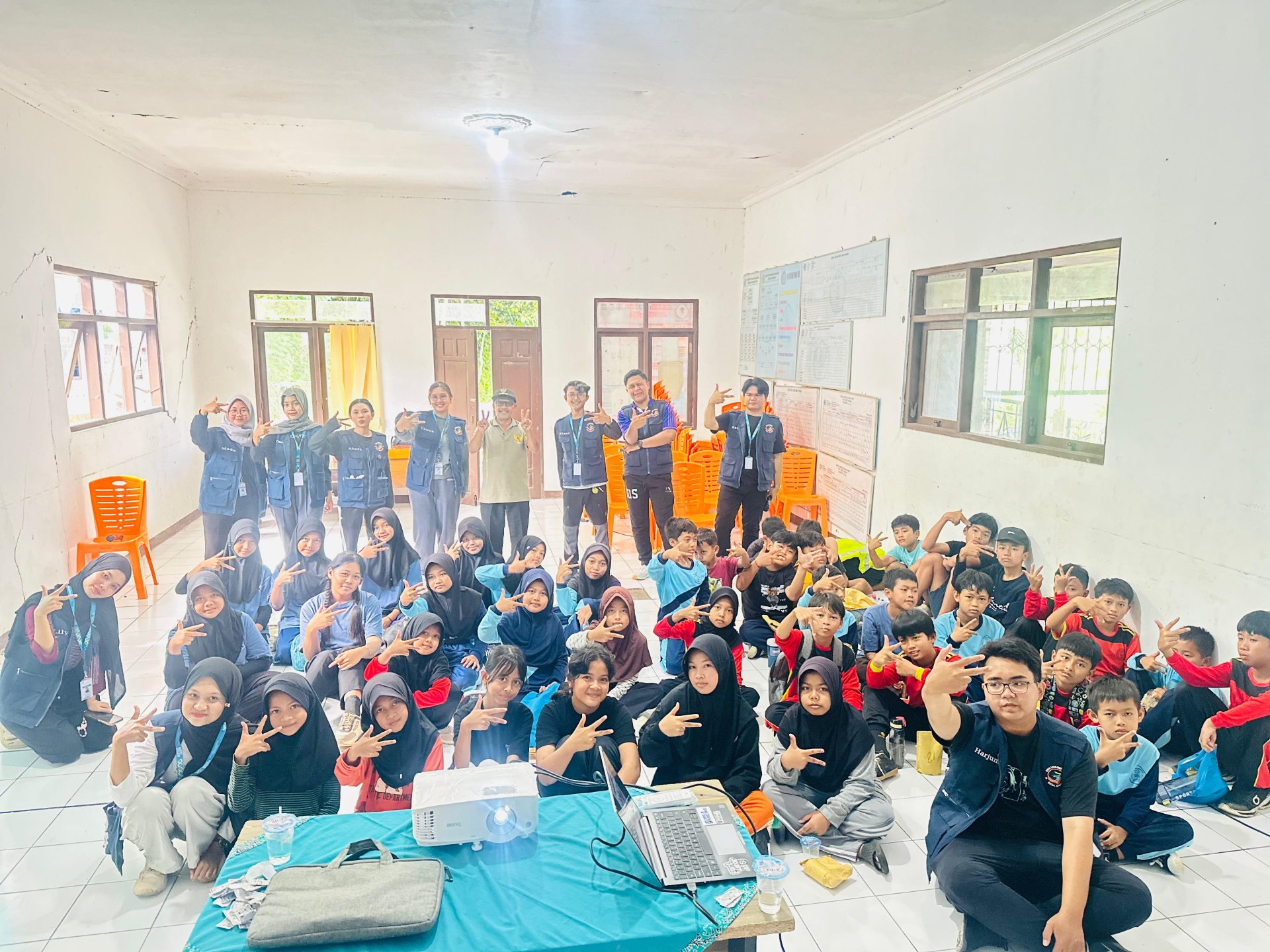 senam dan jalan sehat untuk perpisahan