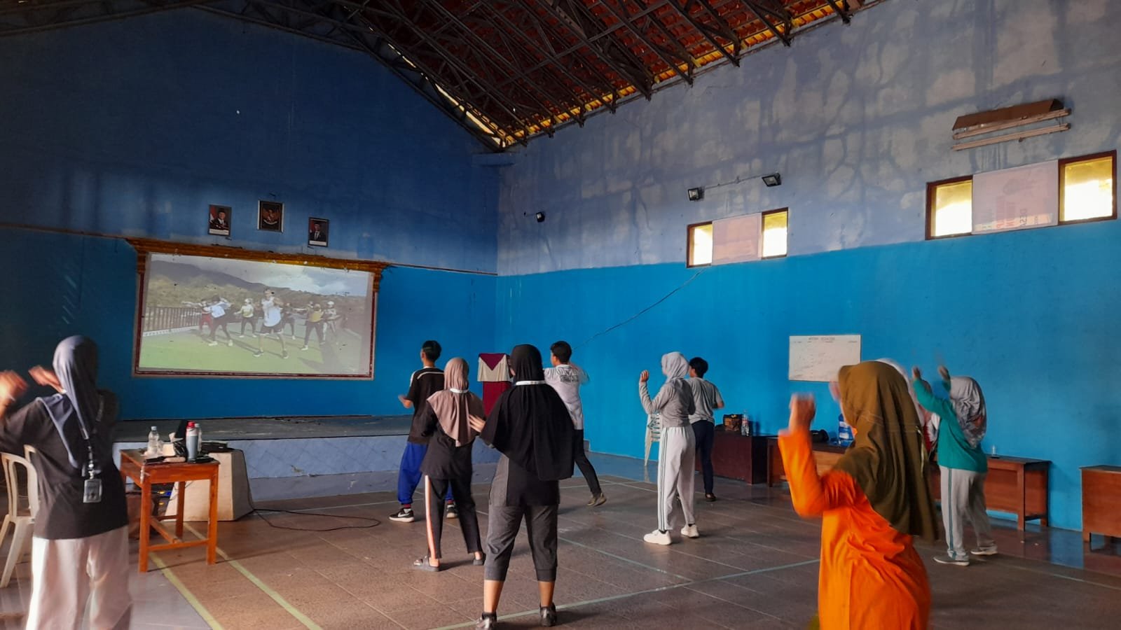 Senam Pagi Bersamamu Ibu-Ibu