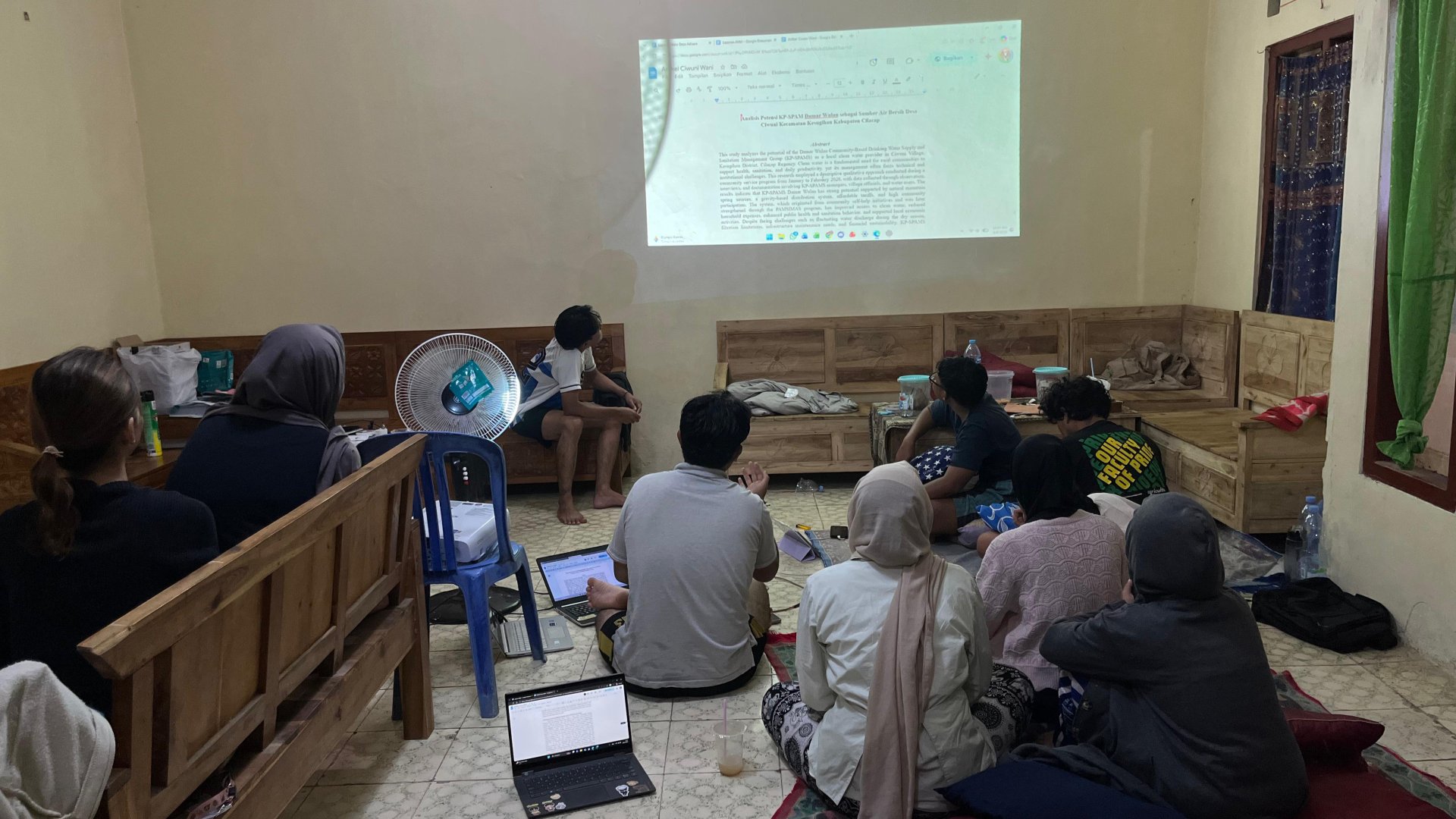 Day 33 Berdiskusi dalam penyempurnaan artikel