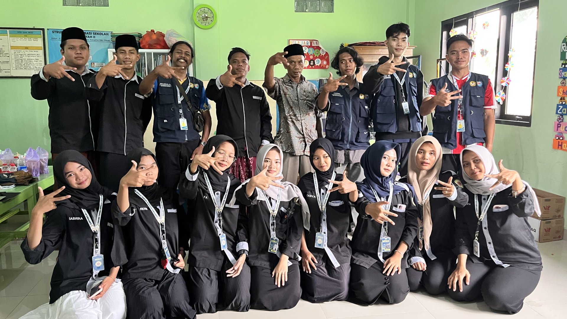 KKN Day 33 - Mengikuti Pawai & Juri Best Kostum