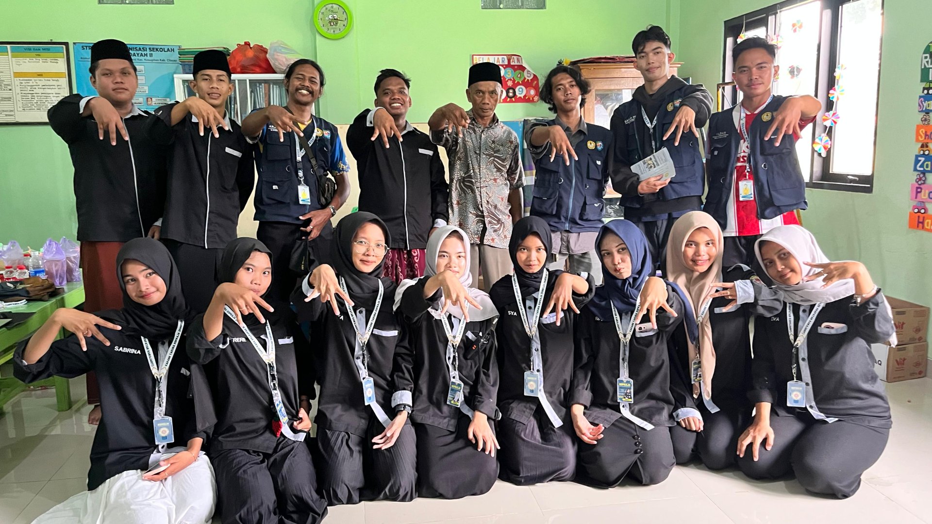 KKN Hari 33, Nyebar surat untuk acara malam puncak, Pawai TPQ Darul Falah Rawajarit