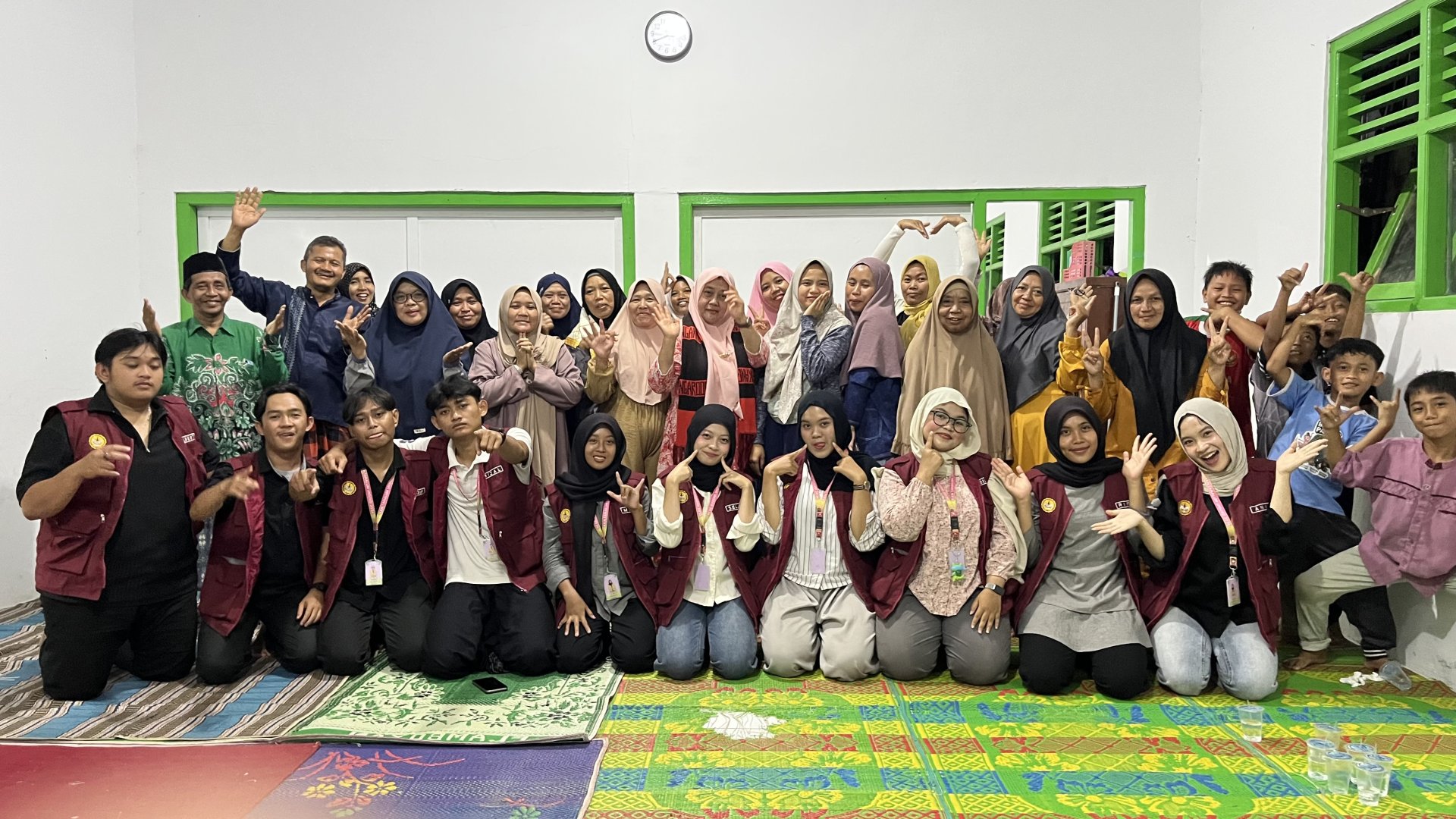 Perpisahan dengan Warga Desa Tanalum