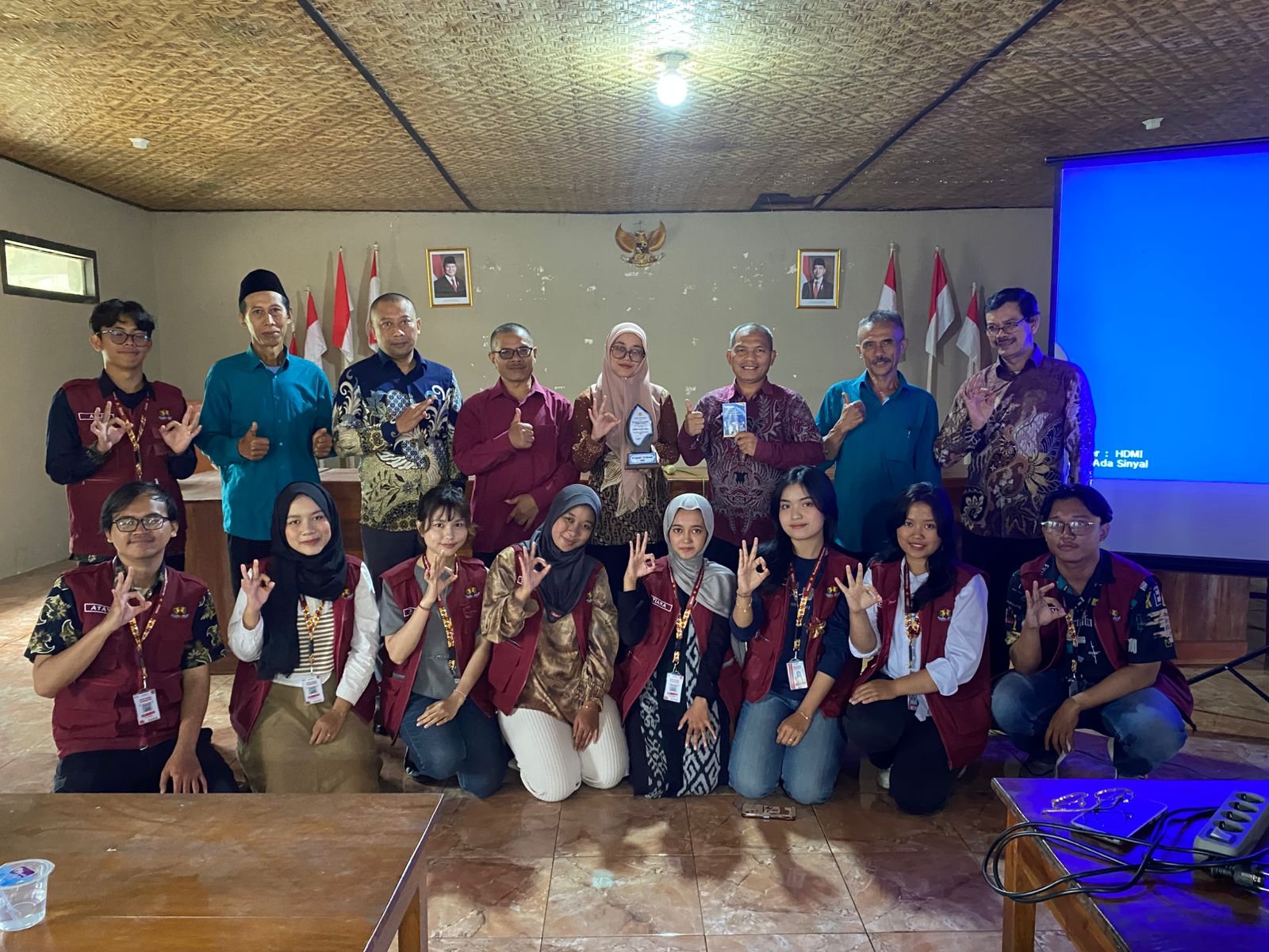 Sosialisasi Keterbukaan Informasi Publik dan Penayangan Video Profil