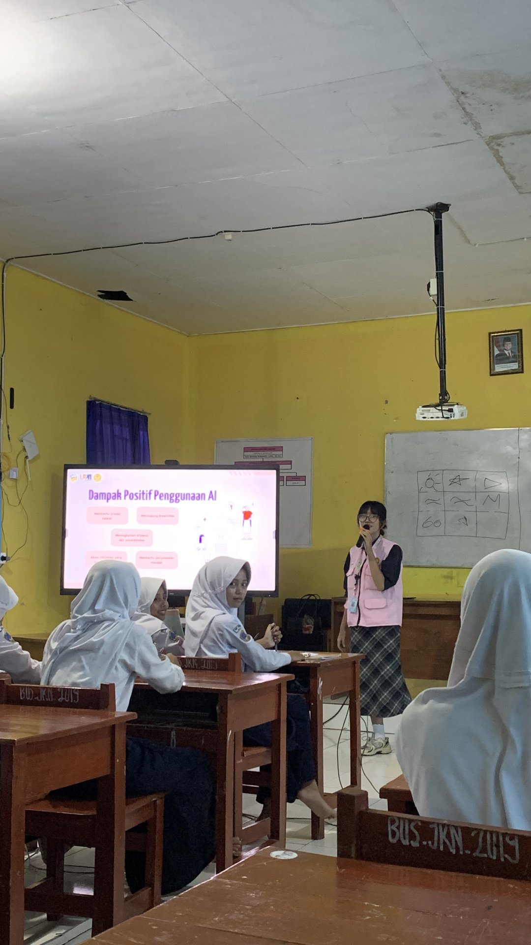 Etika bermedia sosial dan penggunaan AI