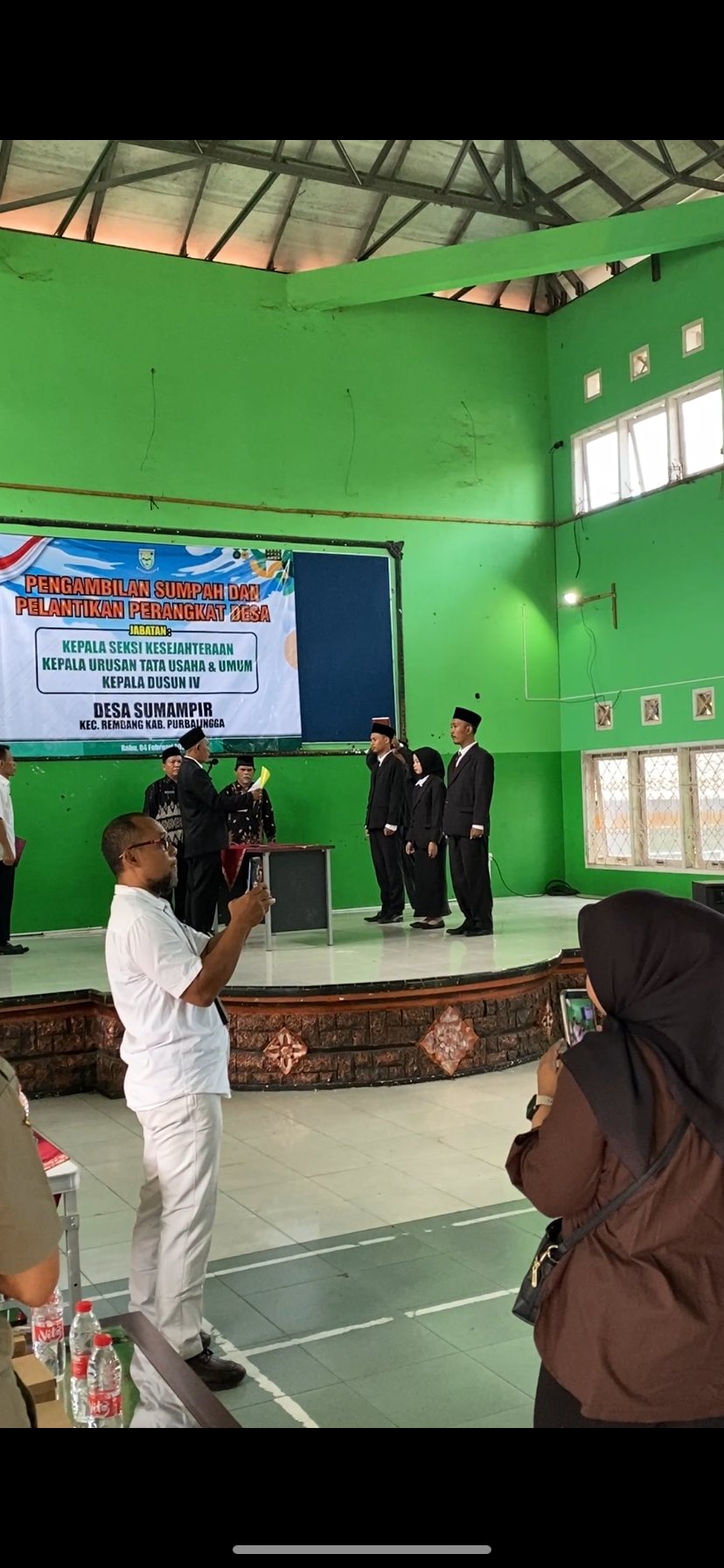 Pelantikan Perangkat Desa Sumampir