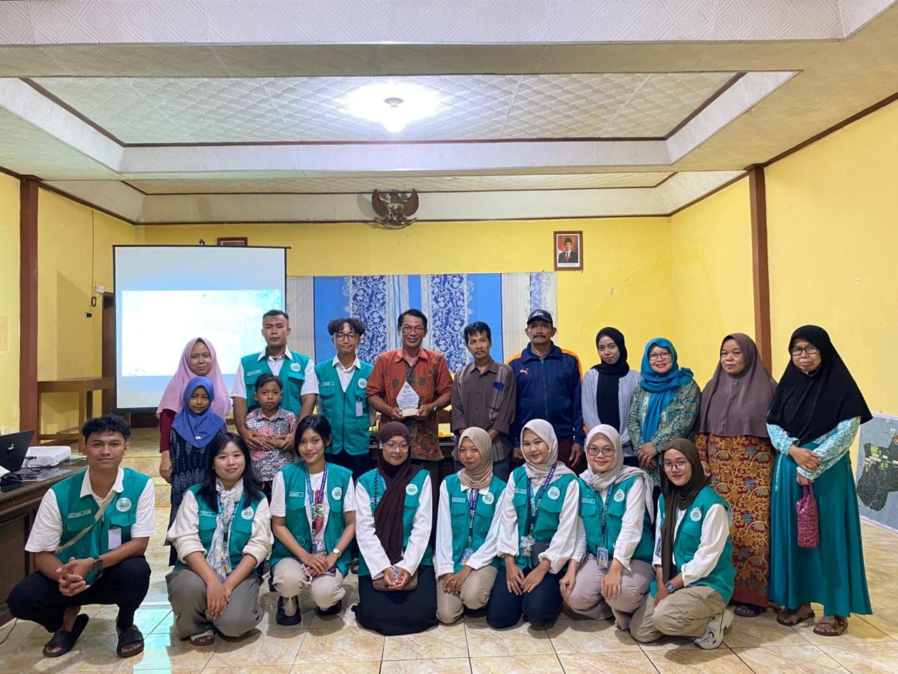 ekspedisi surat dan pelepasan KKN