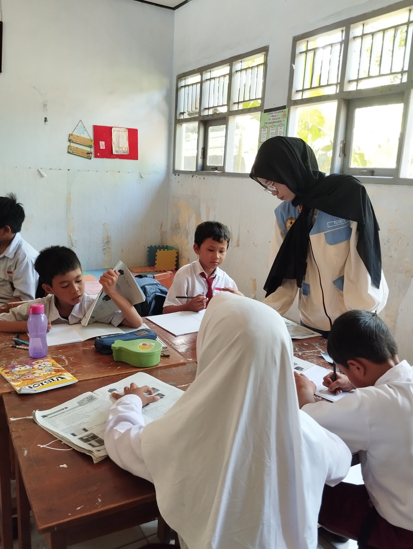 Mengajar di SD N 01 Karangkandri (05 Februari 2026)