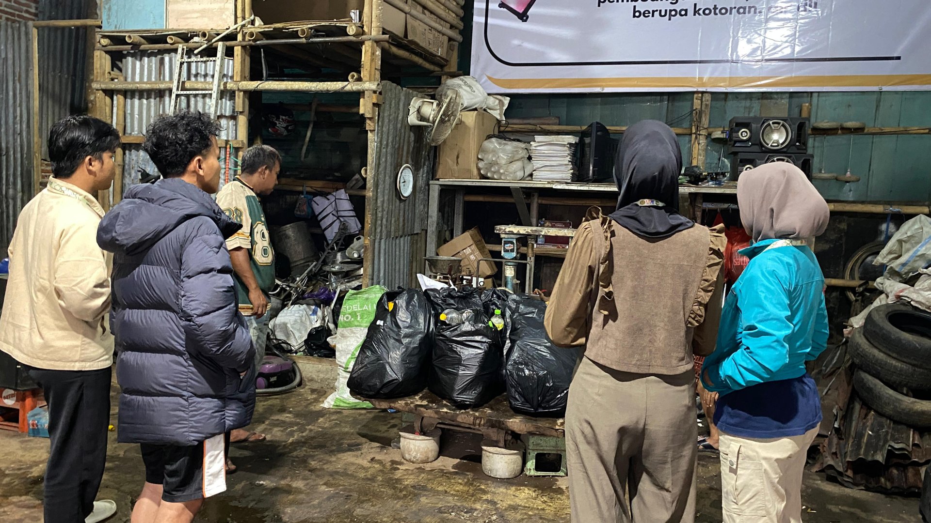 day 34 kkn (Pelaksanaan Apel Rutin, Pembuatan Profil Desa, dan Partisipasi Malam Puncak Haflah MDA)