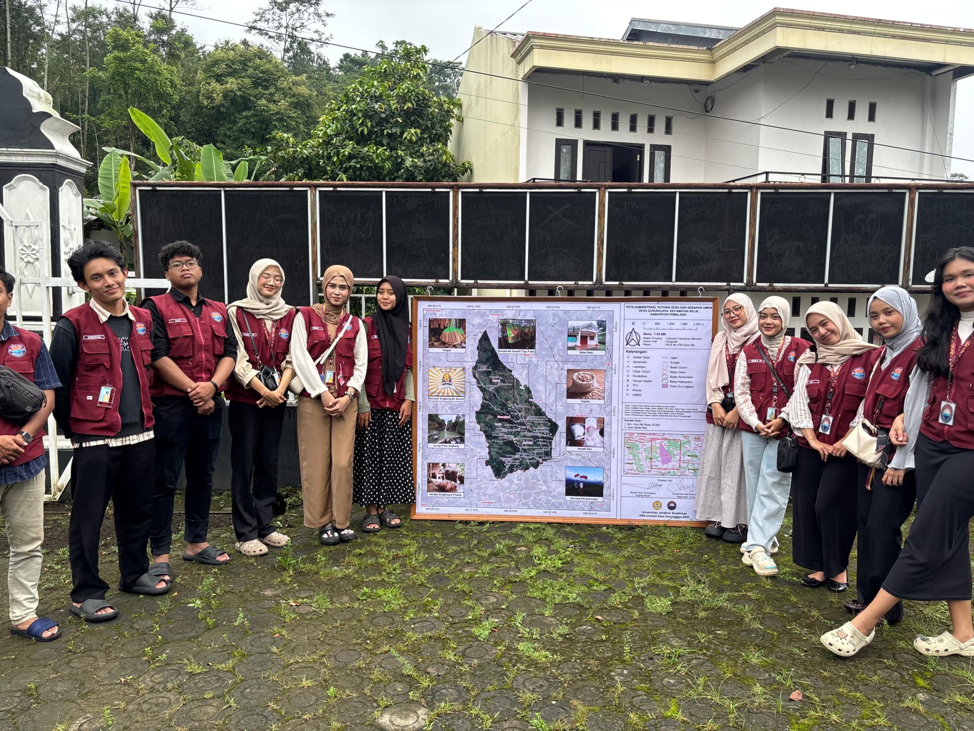 Penyerahan Peta Potensi Desa