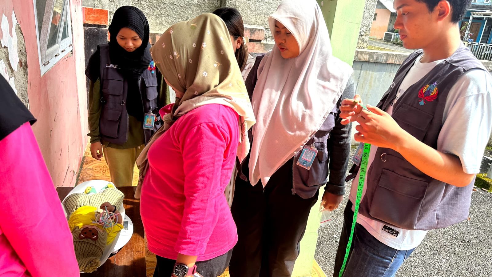 Posyandu di Dusun Sapunagara