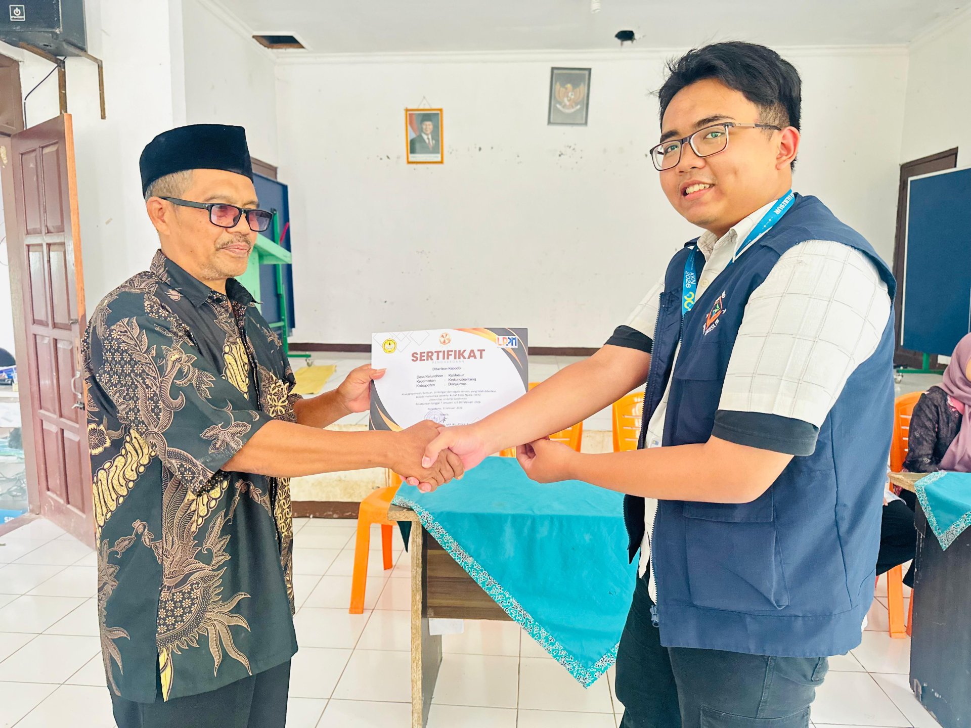 Acara penutupan kkn di balai desa