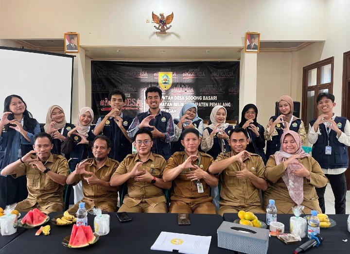 Pamitan dengan Perangkat Desa