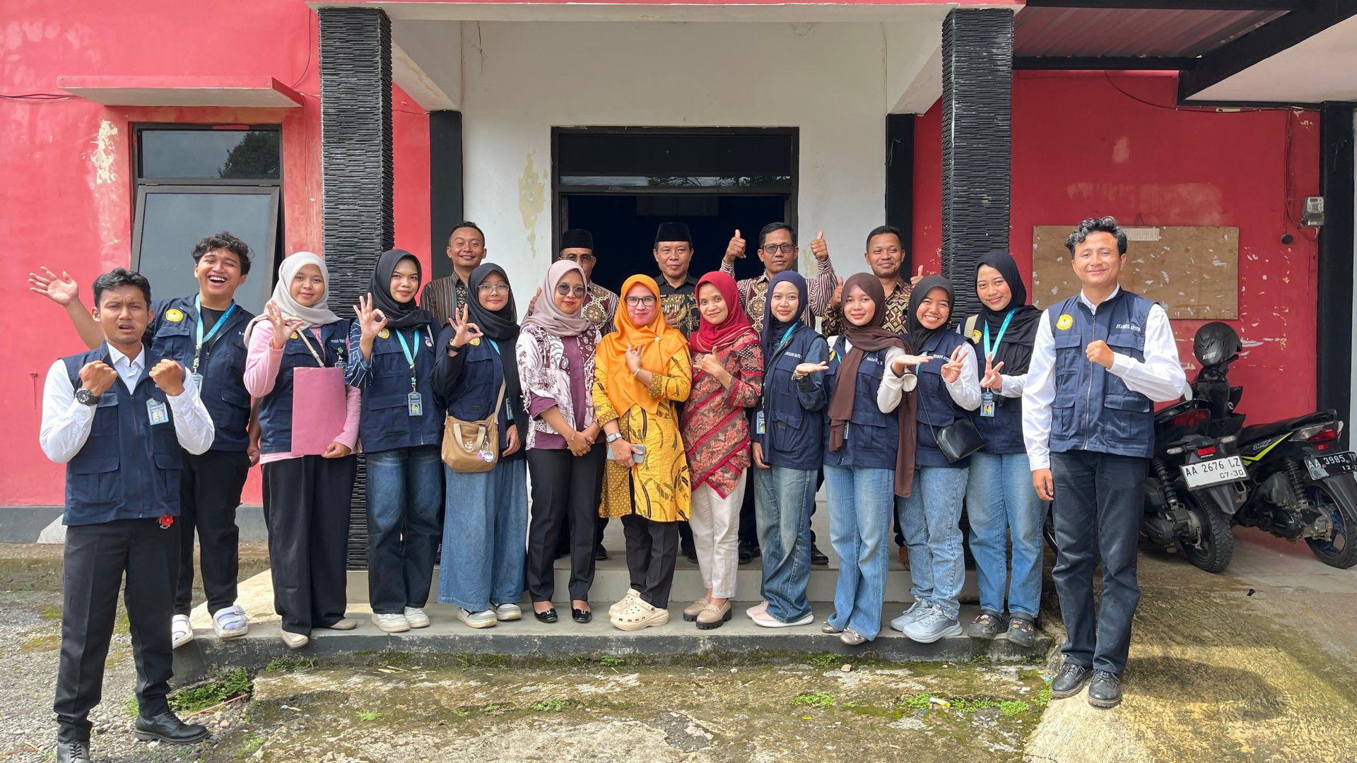 Silaturahmi dengan Pemerintah Desa