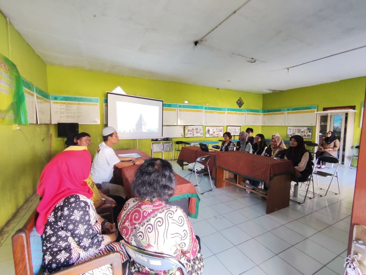 Pemaparan Program Kerja Tentatif di Kelurahan
