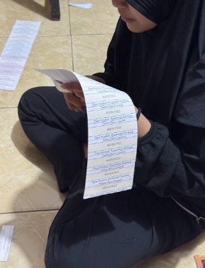 1. Inventarisasi Buku Taman Baca Lazuardi 2. Penandaan Lokasi Penanaman Pohon Peneduh