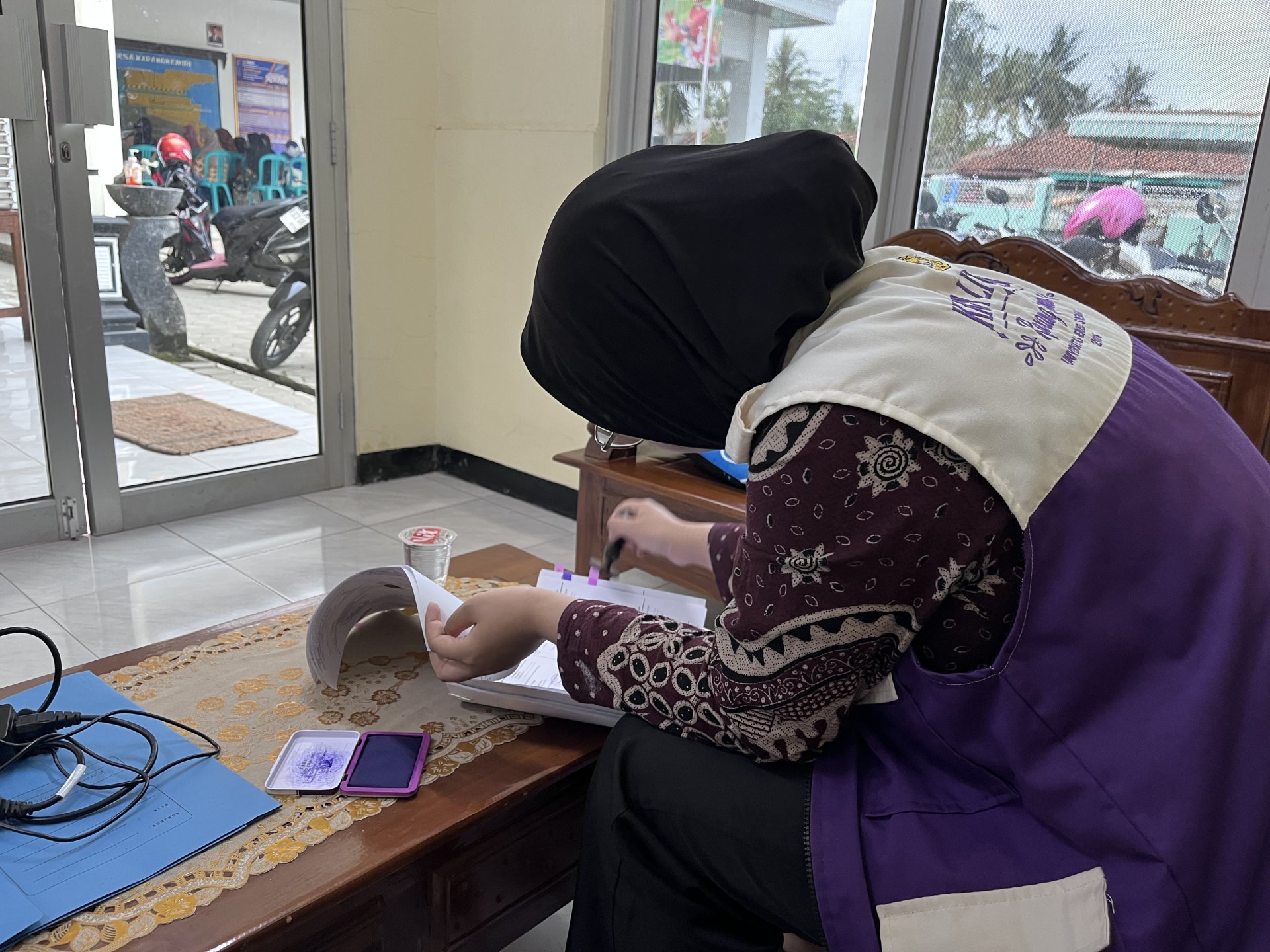 Pelaksanaan Layanan Perpustakaan dan Diskusi Internal
