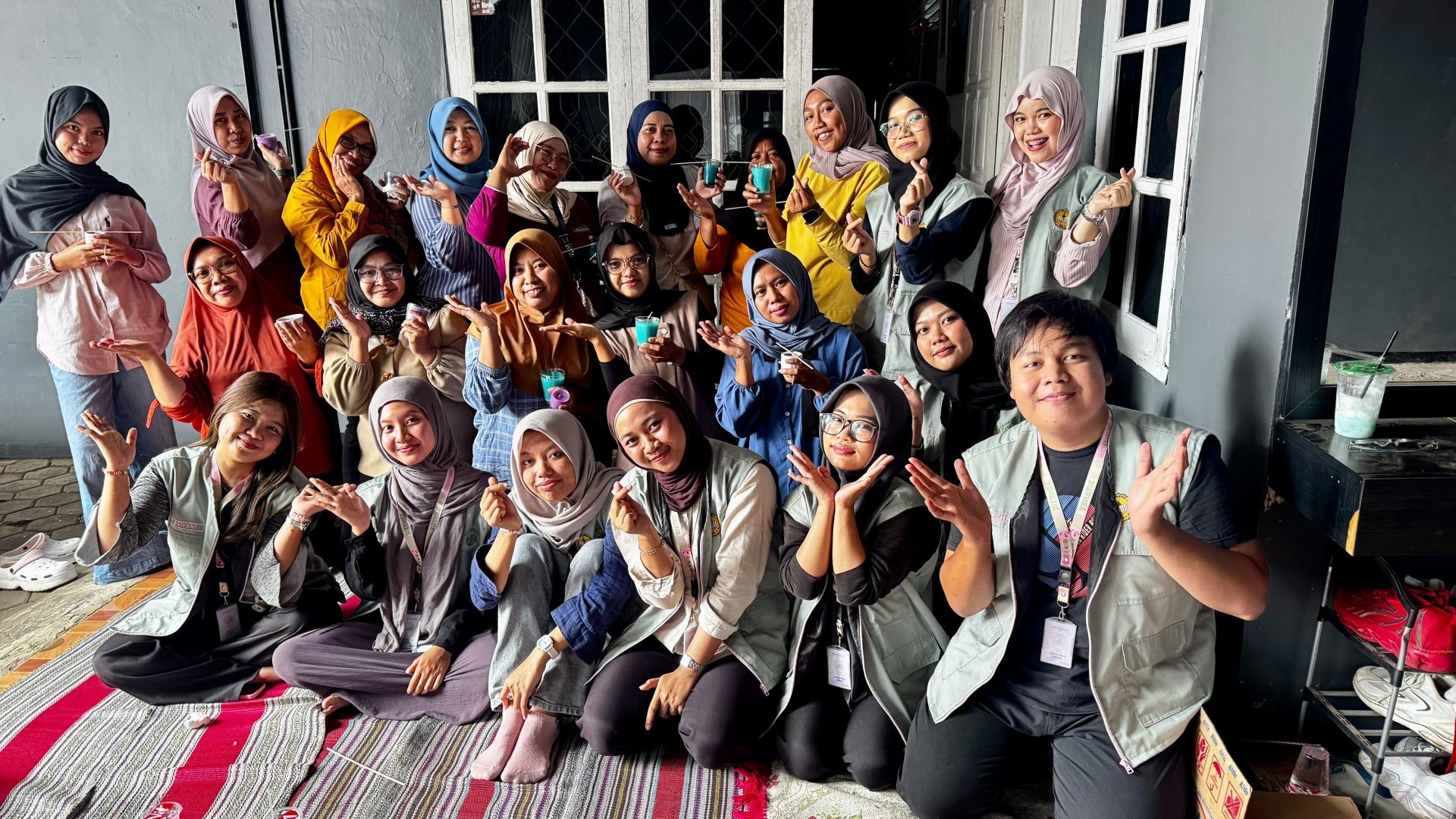 Inovasi Pembuatan Lilin Aroma Terapi Dari Minyak Jelantah, Biopori dan Kompos
