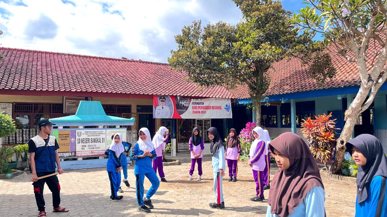 Latihan Gerak Jalan dan Evaluasi Program Kerja