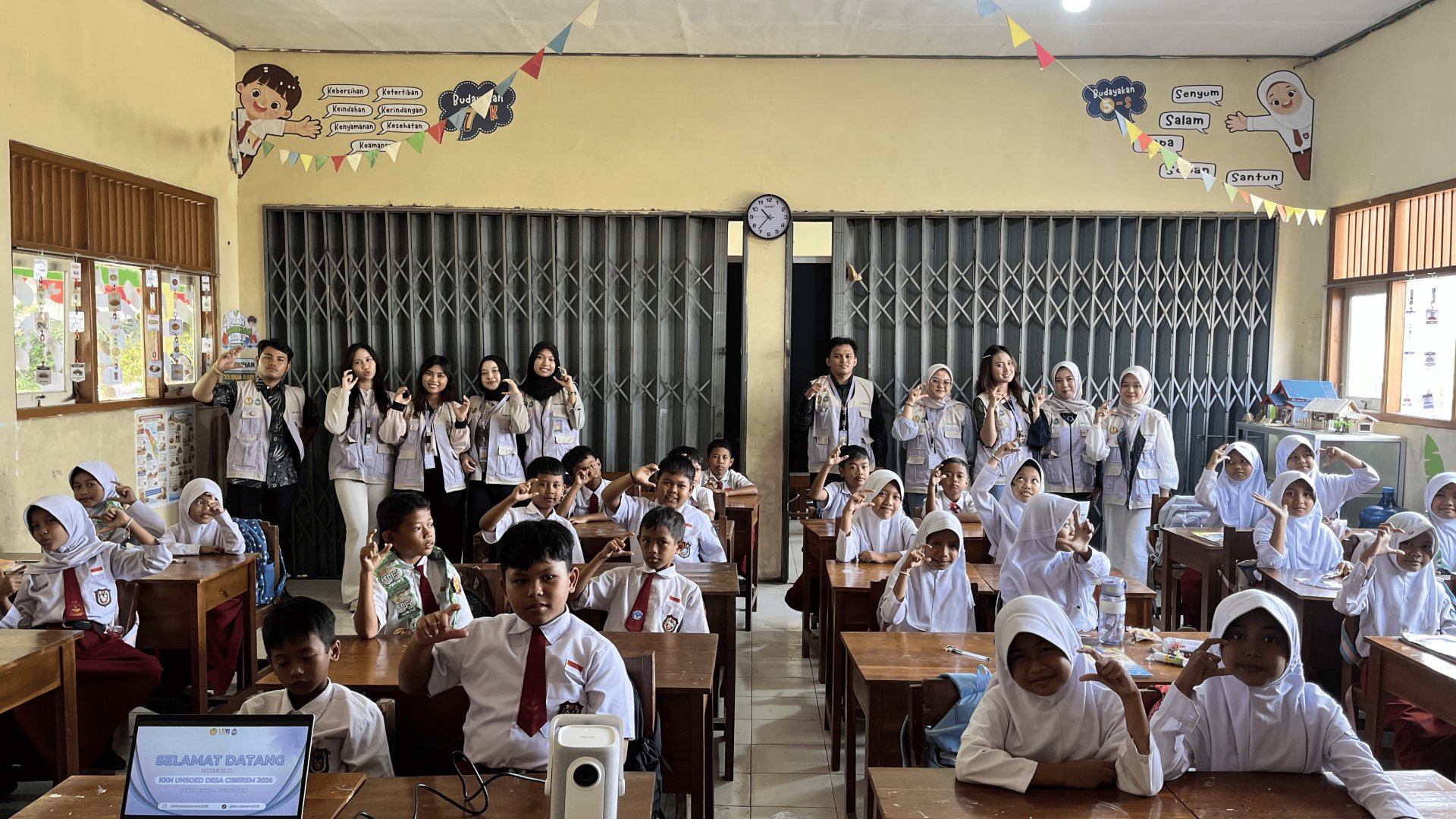 Sosialisasi DBD, Cuaca Ekstrim, dan Kekeringan di SDN Ciberem