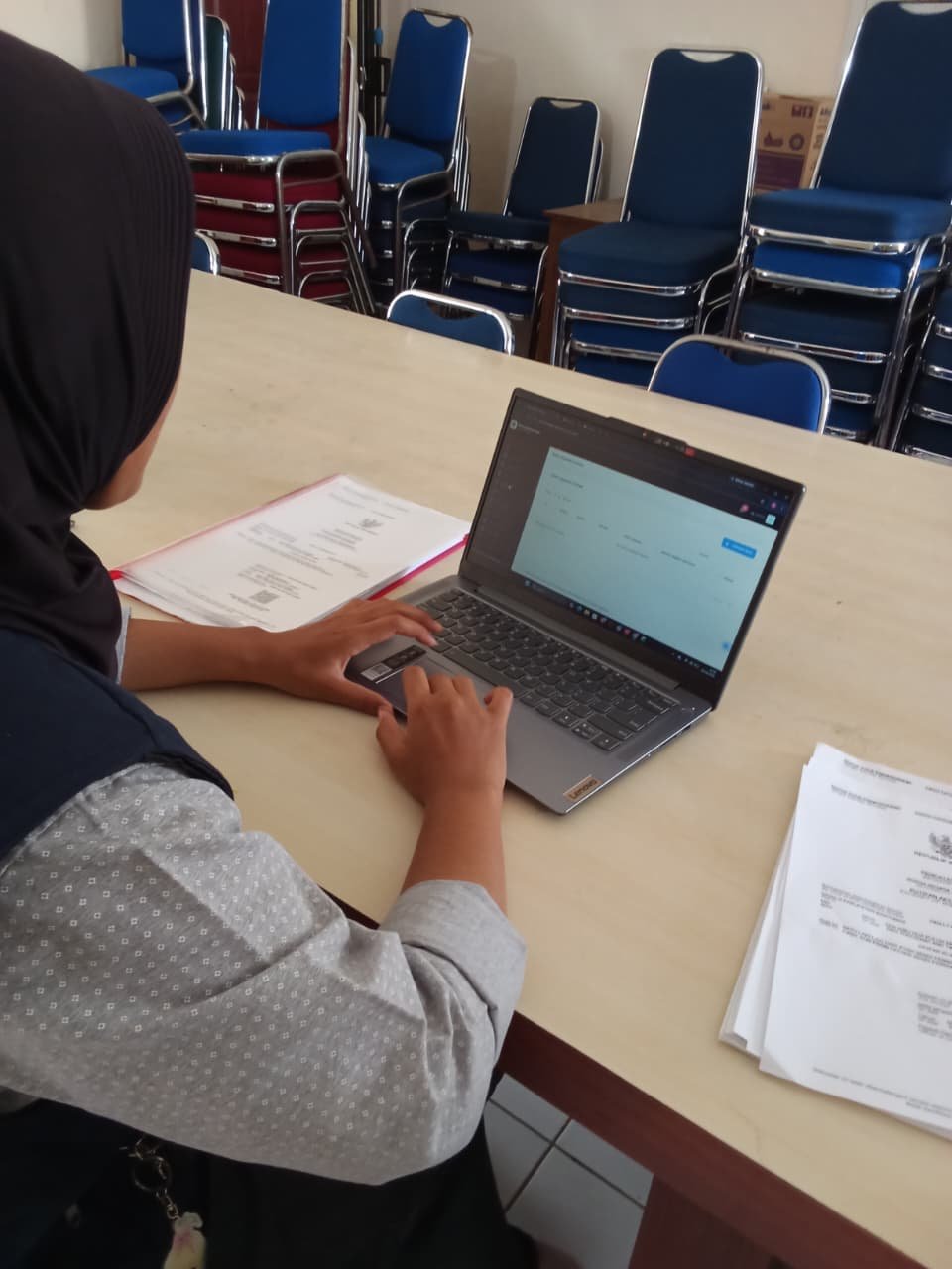 1. Digitalisasi Dokumen Desa 2. Pengaktifan dan Pendampingan Website Desa